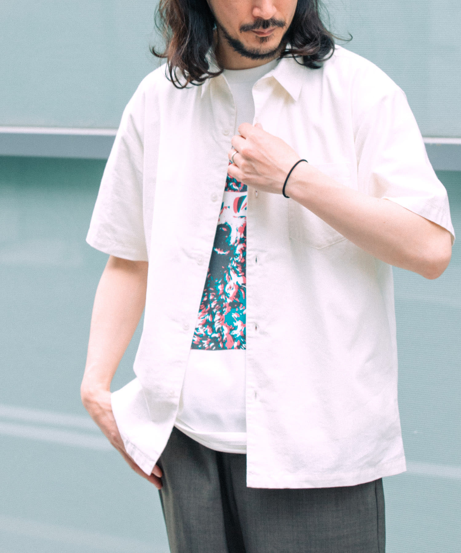 OFF WHITE