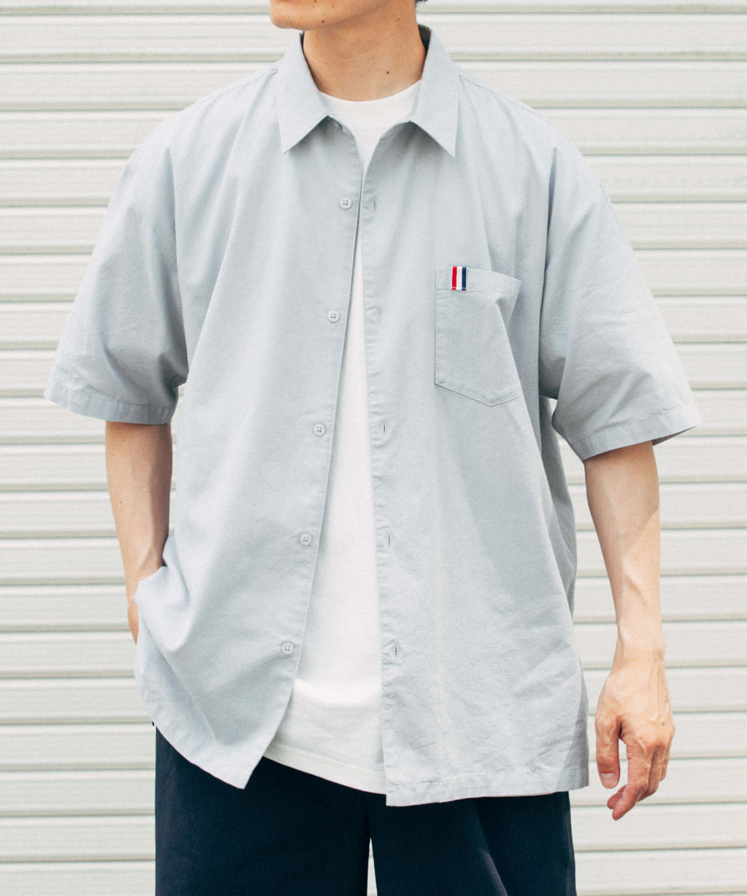 GRAY