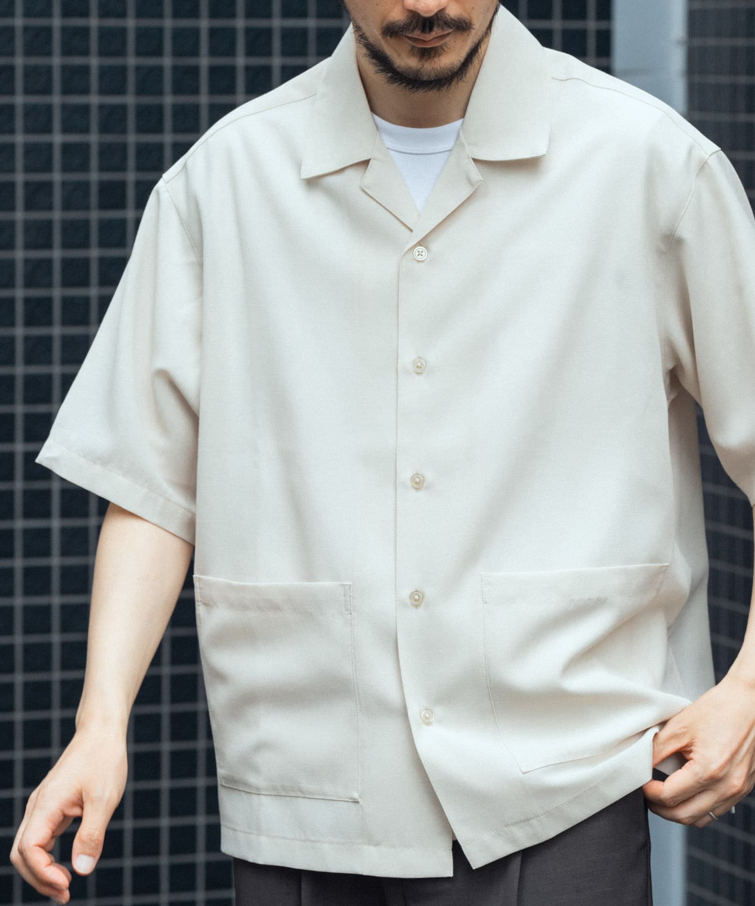 OFF WHITE