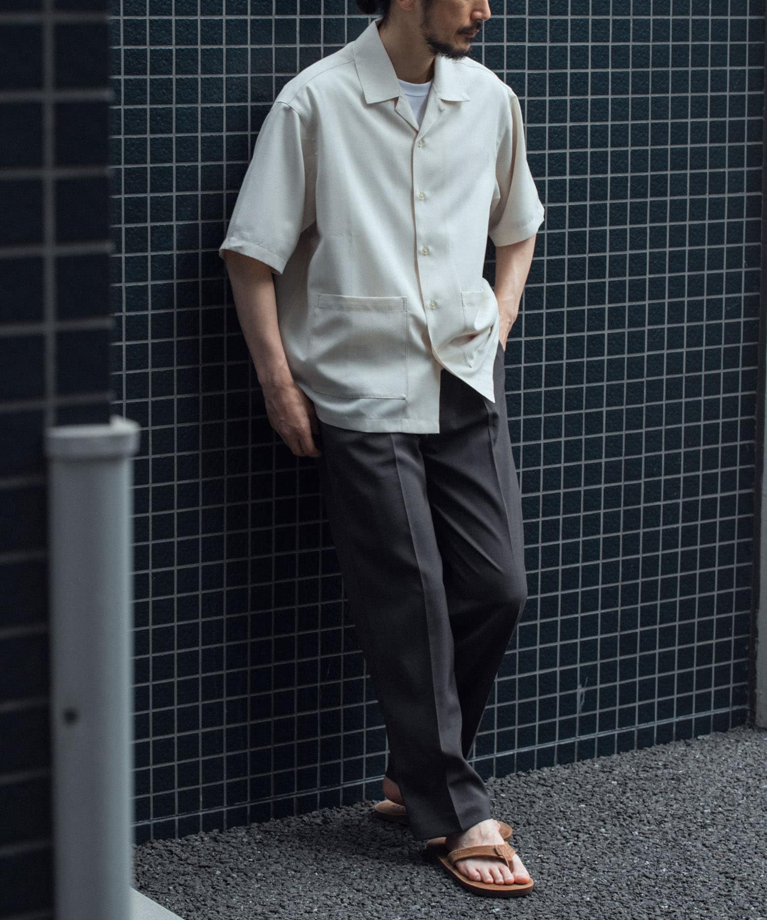 OFF WHITE