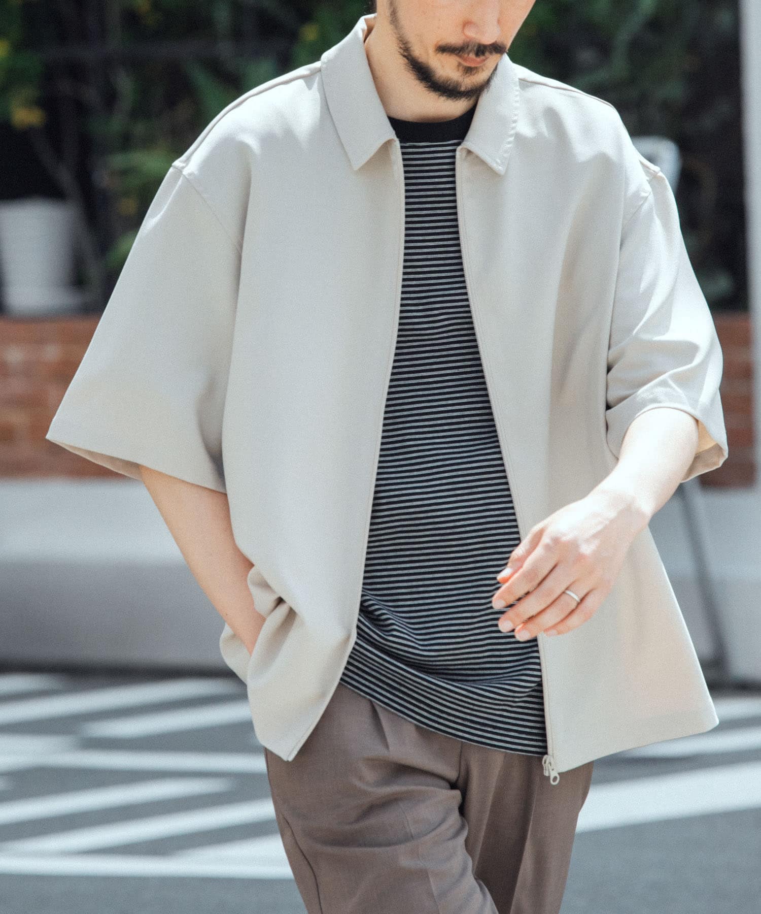 BEIGE