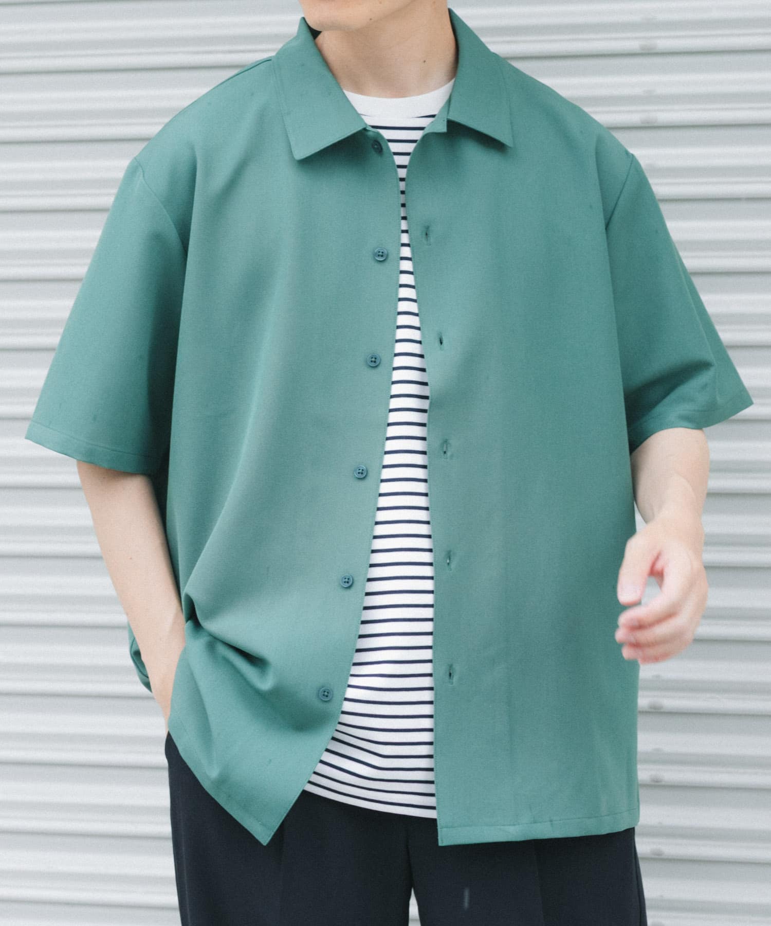 GREEN