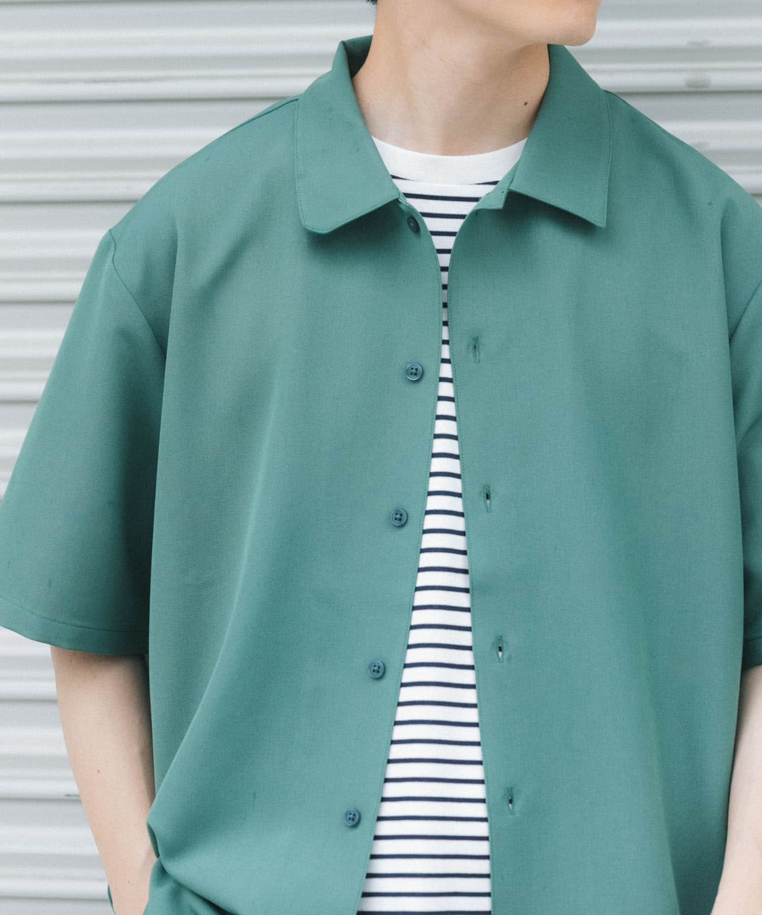 GREEN