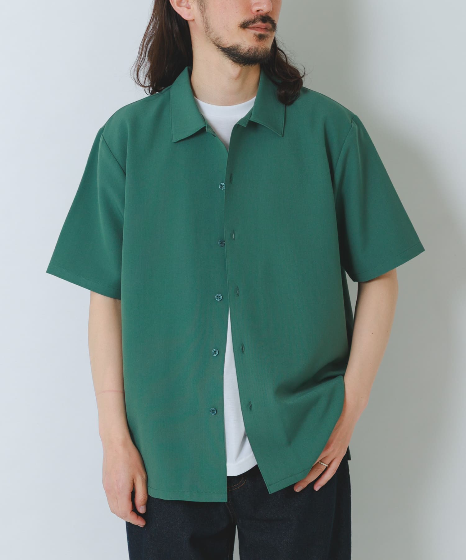 GREEN
