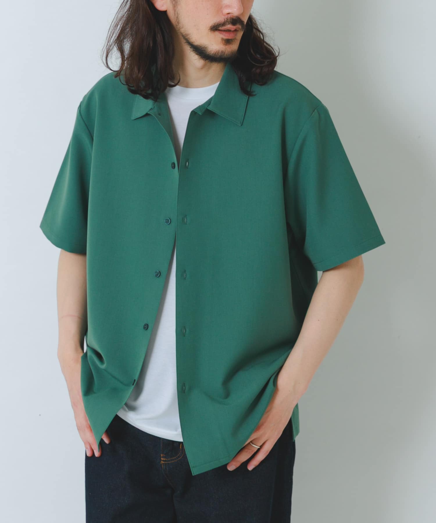 GREEN