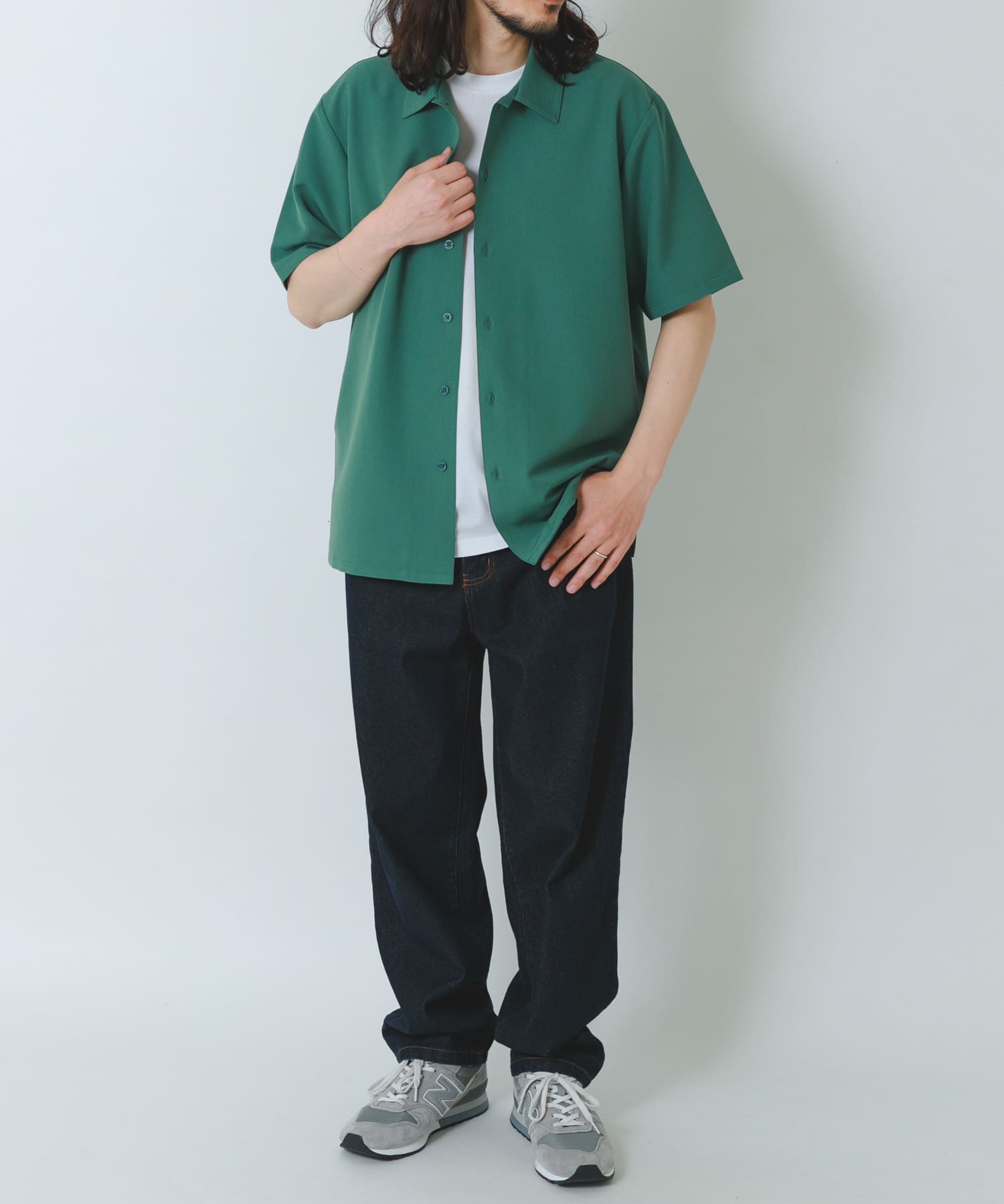 GREEN