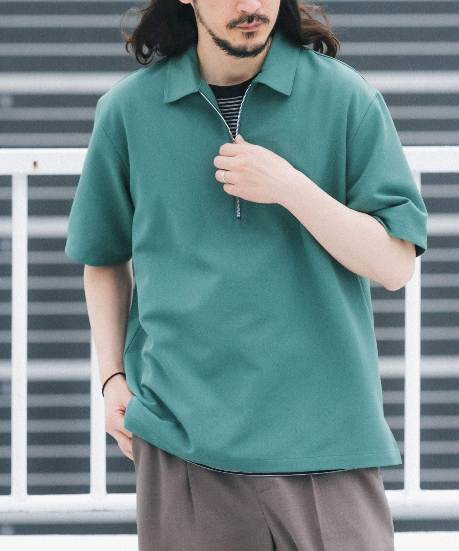GREEN