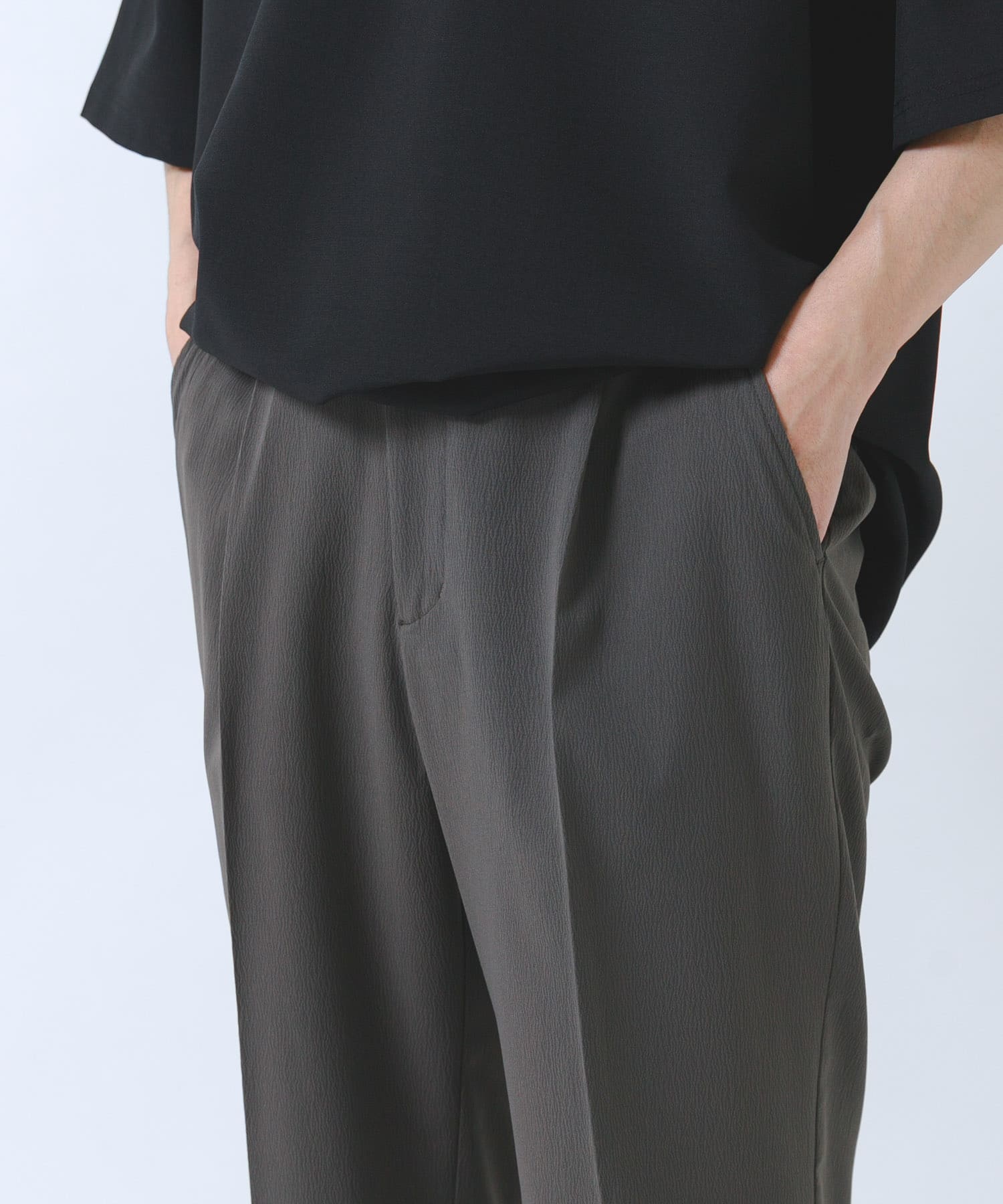 ヨウリュウ1-tuckテーパードパンツ