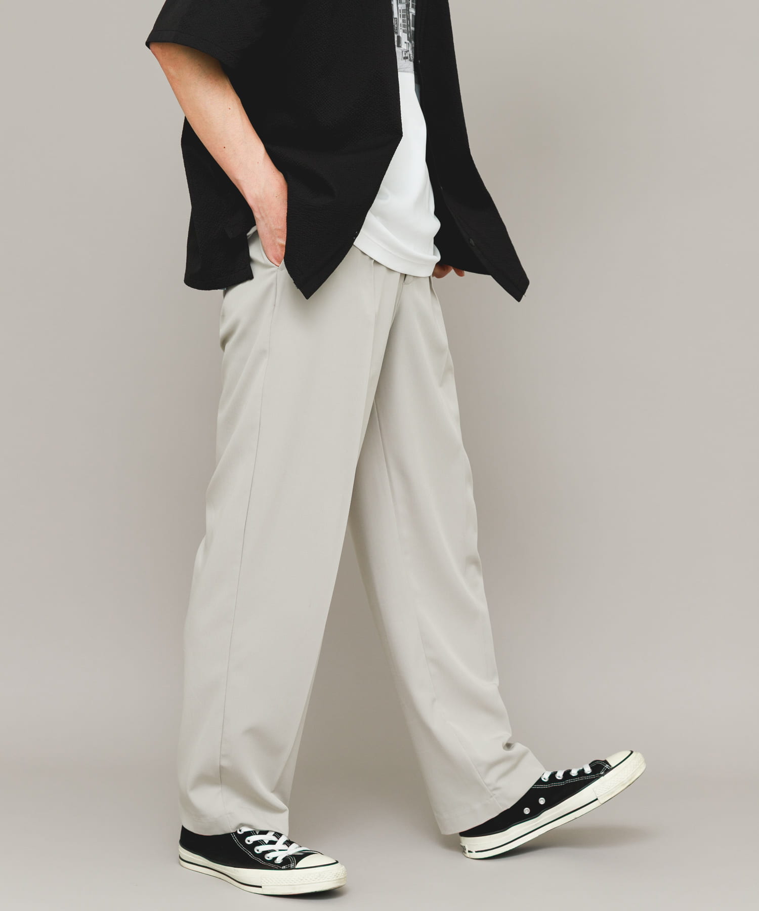 接触冷感 TRテーパードスラックス