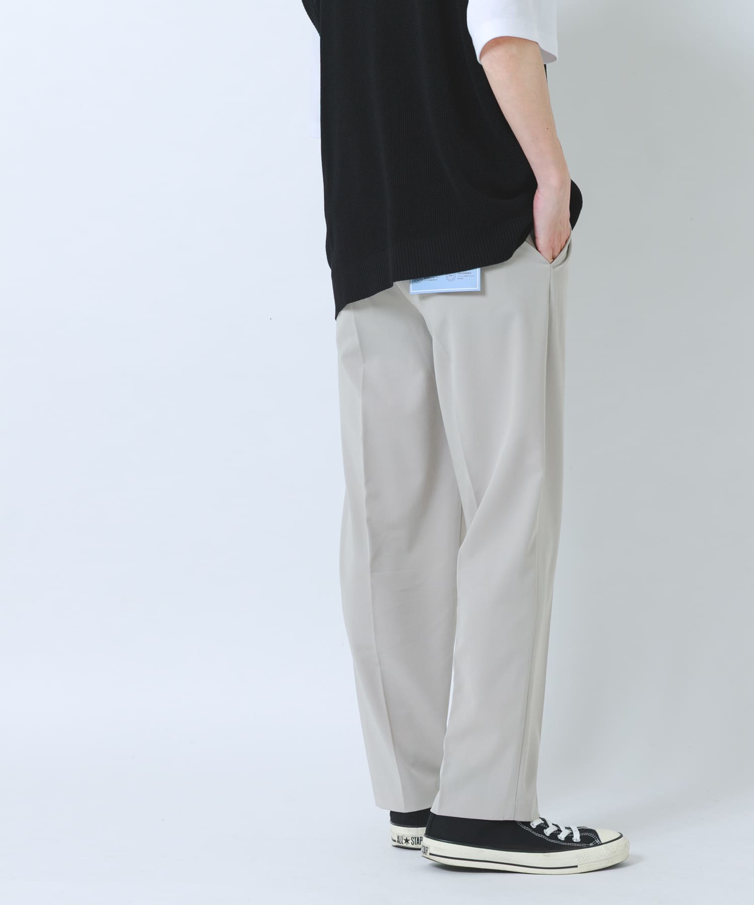 接触冷感 TRテーパードスラックス BEG M