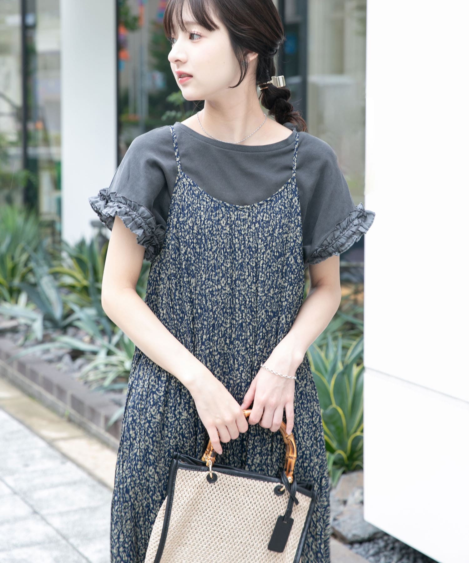 ドッキングフリルTシャツ