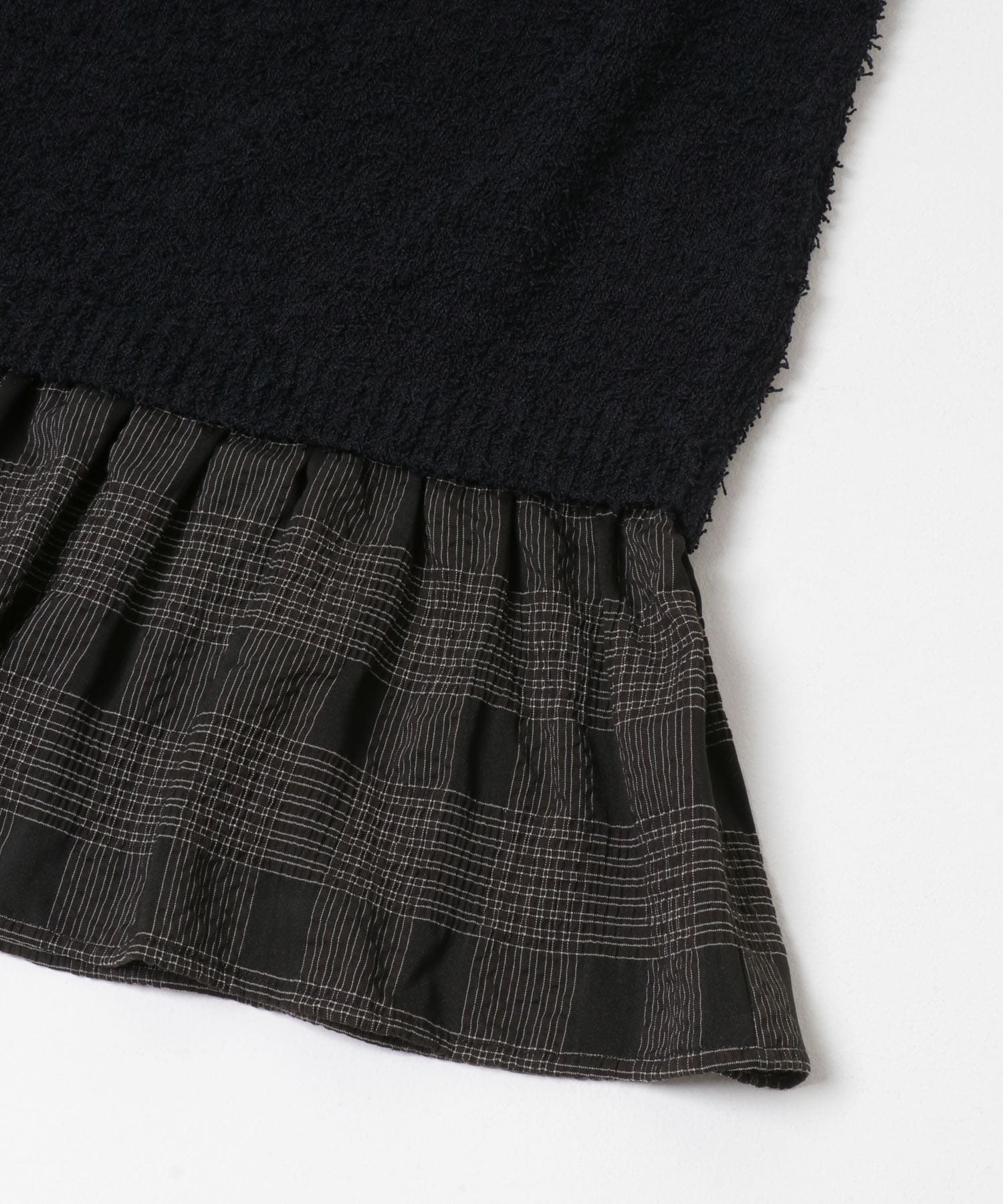 カールヤーンニットベストドッキング BLK Free