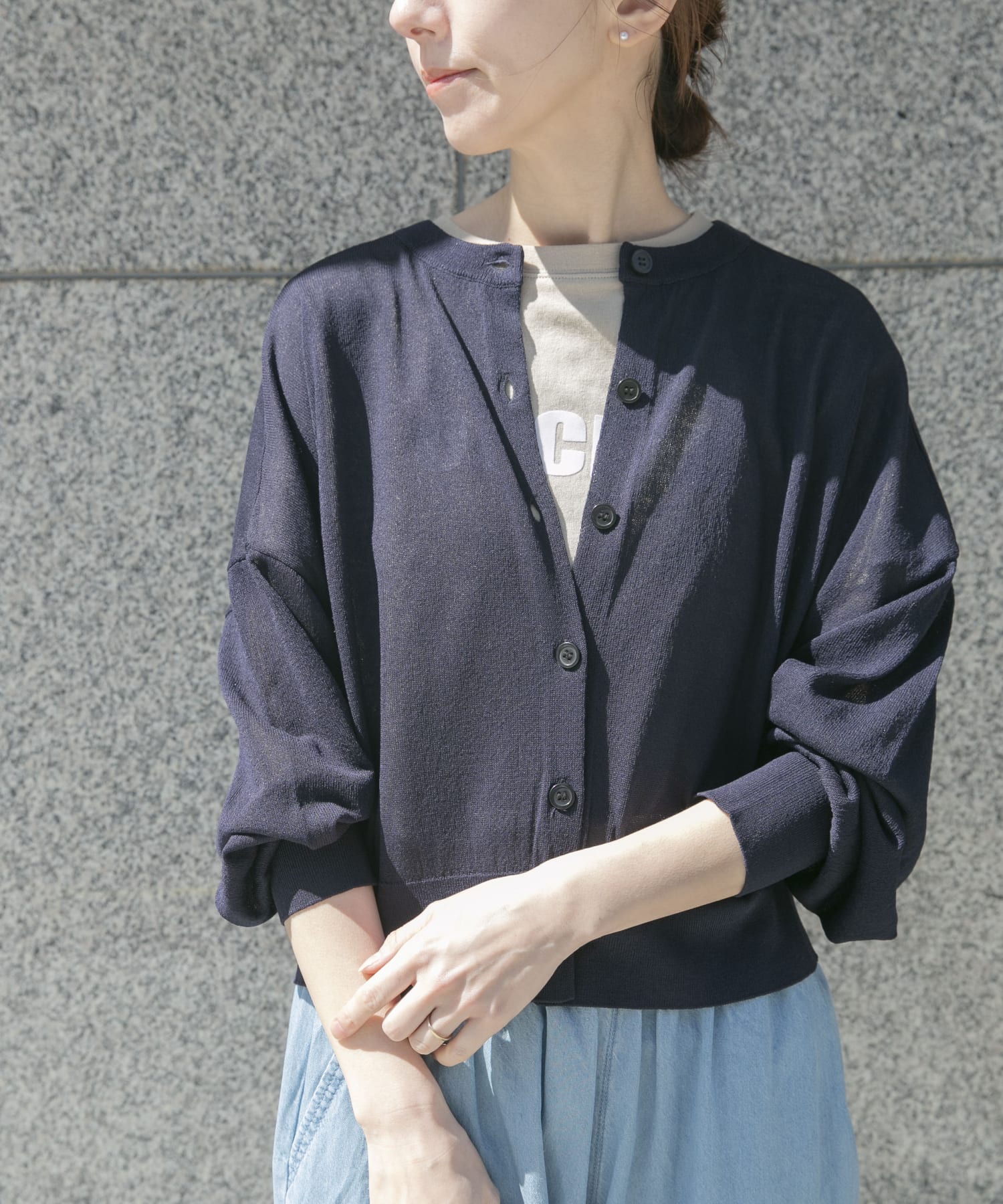 エアリークルーネックカーディガン