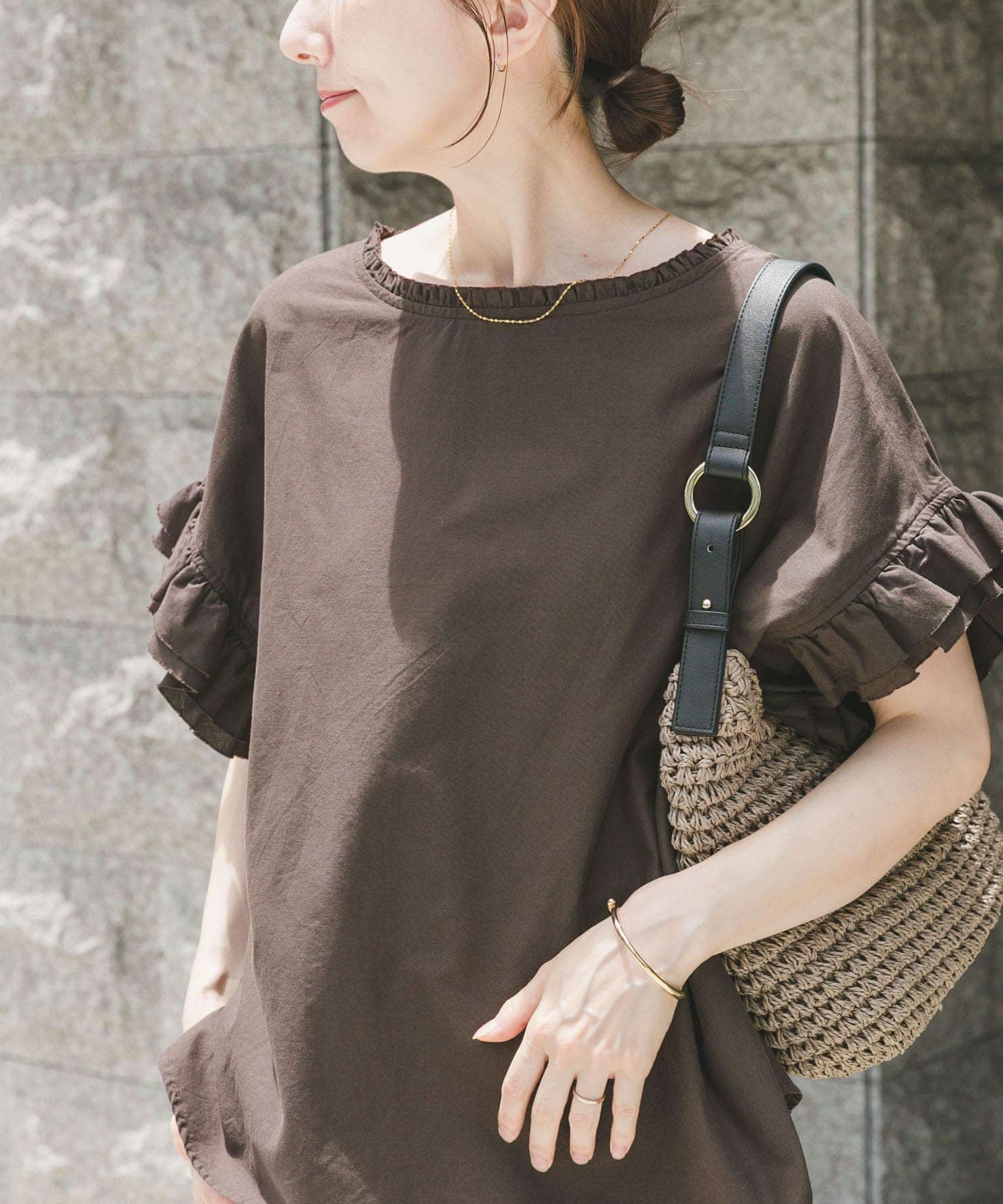 ダブルフリルブラウス