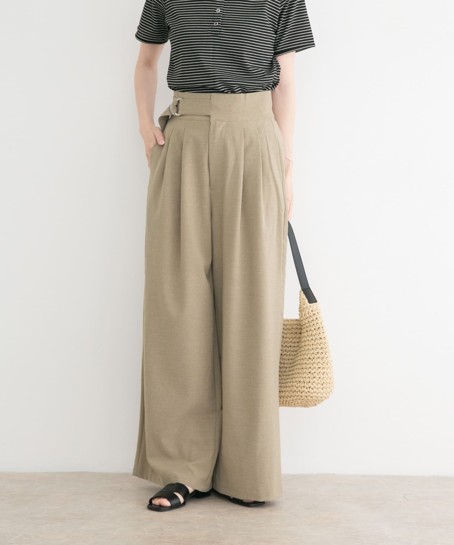 アシメデザインベルトパンツ