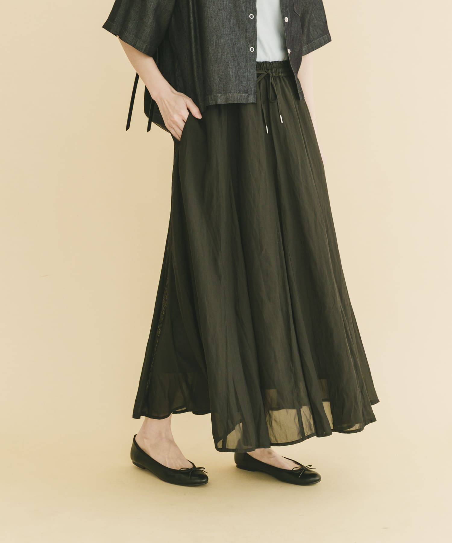 シアーフレアスカート
