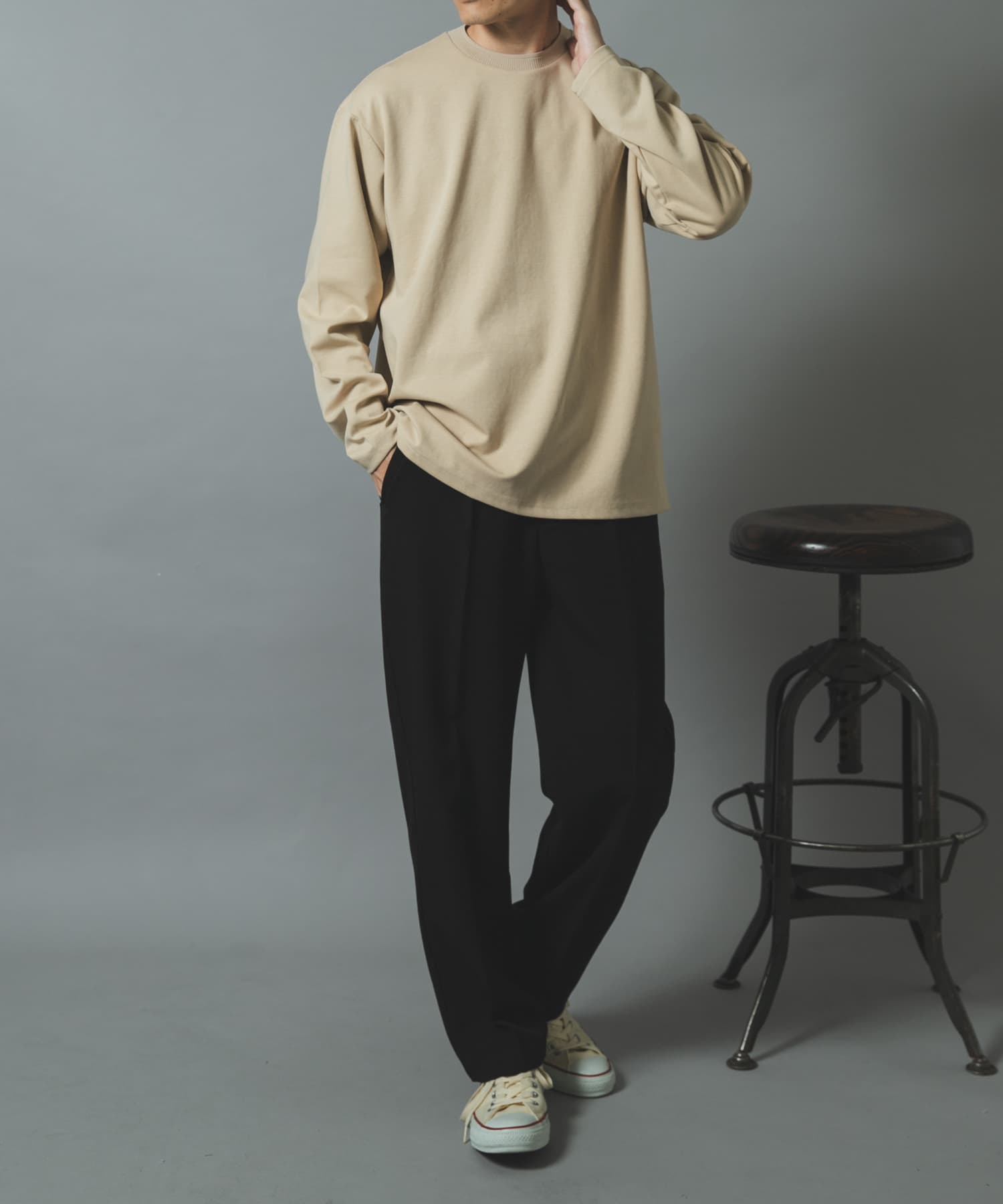 BEIGE
