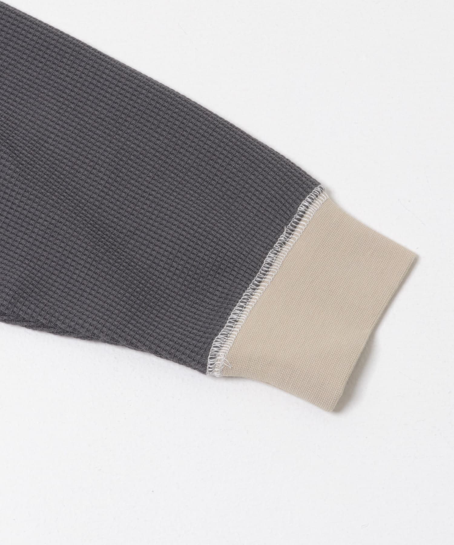 配色ワッフルヘンリーネックカットソー CHARCOAL M