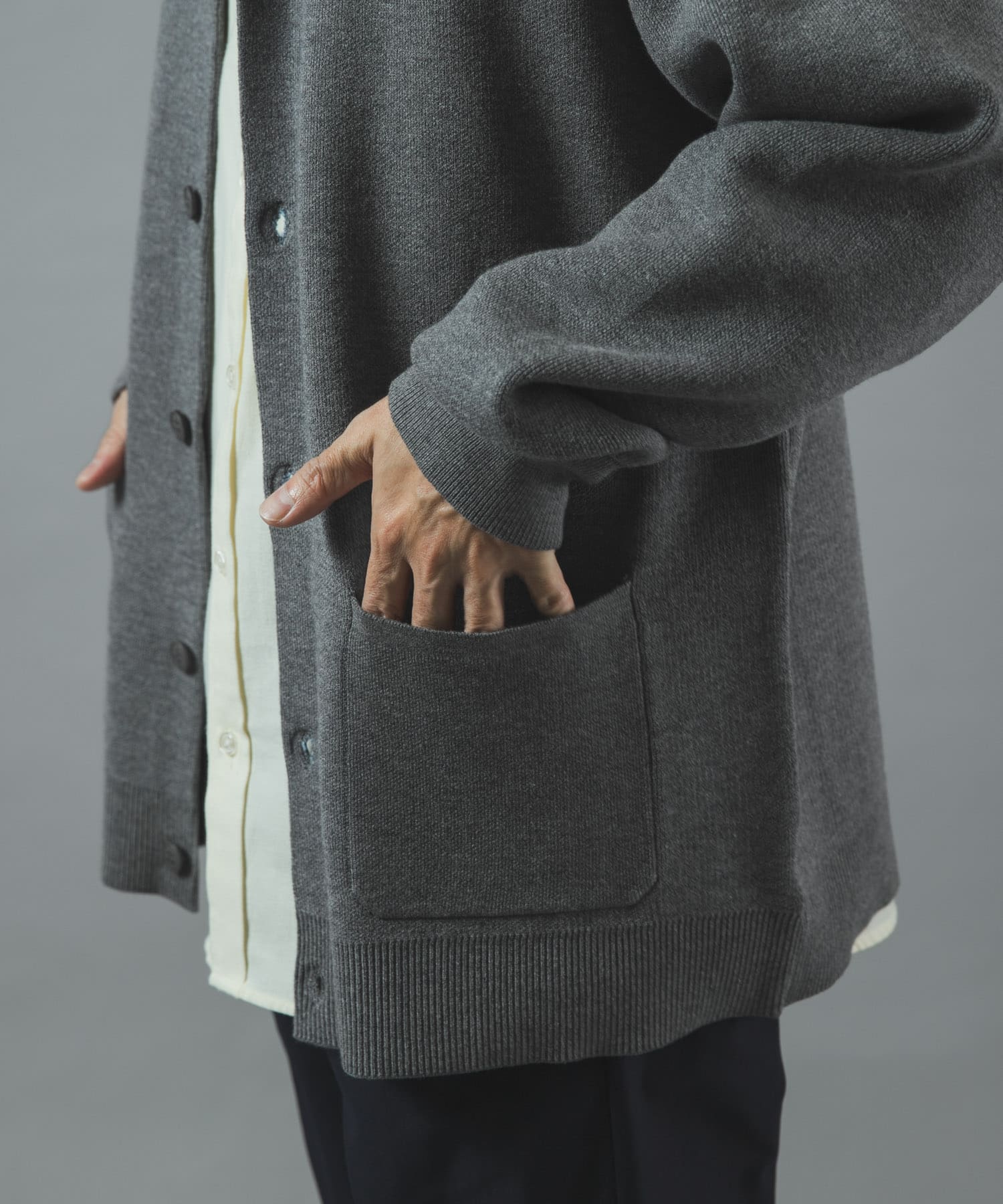 TOP GRAY