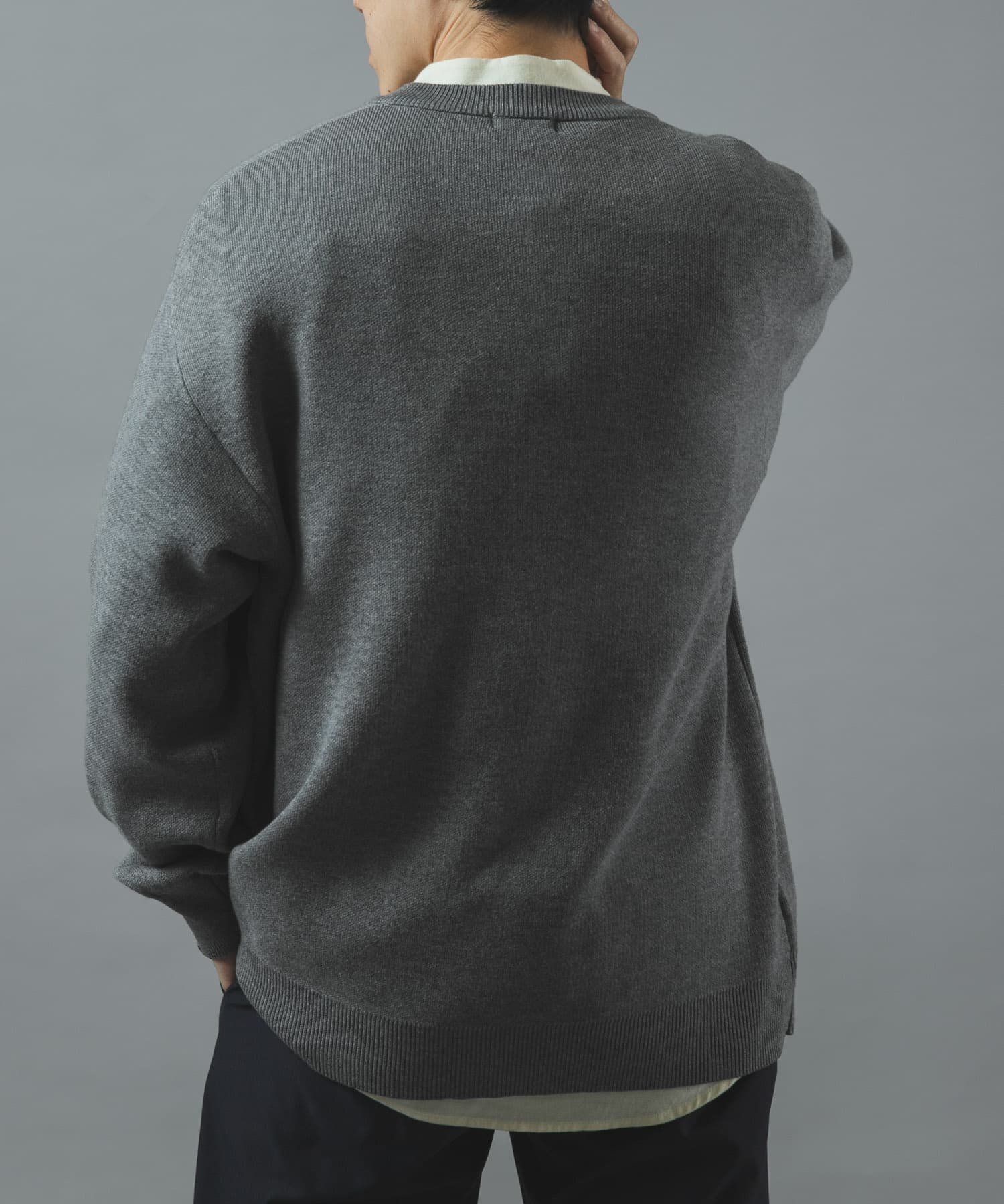 TOP GRAY