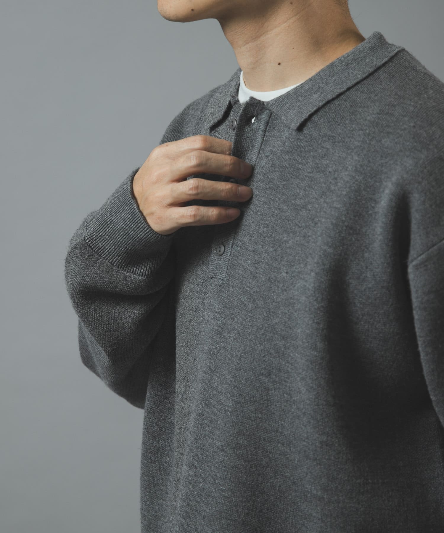TOP GRAY