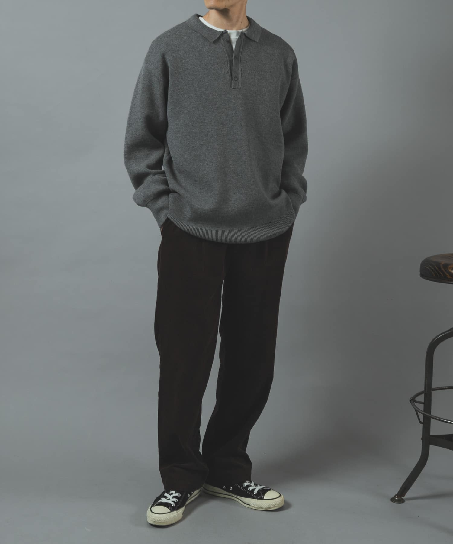 TOP GRAY