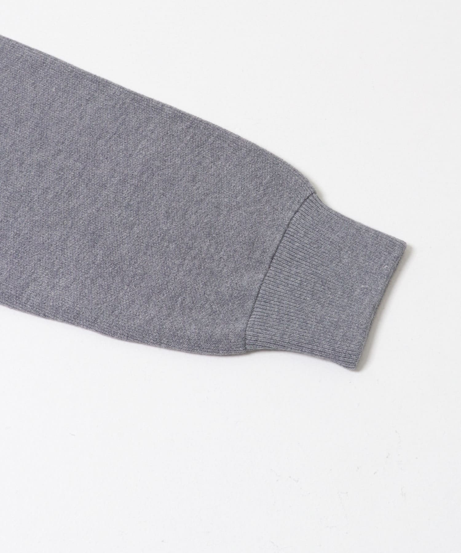 TOP GRAY