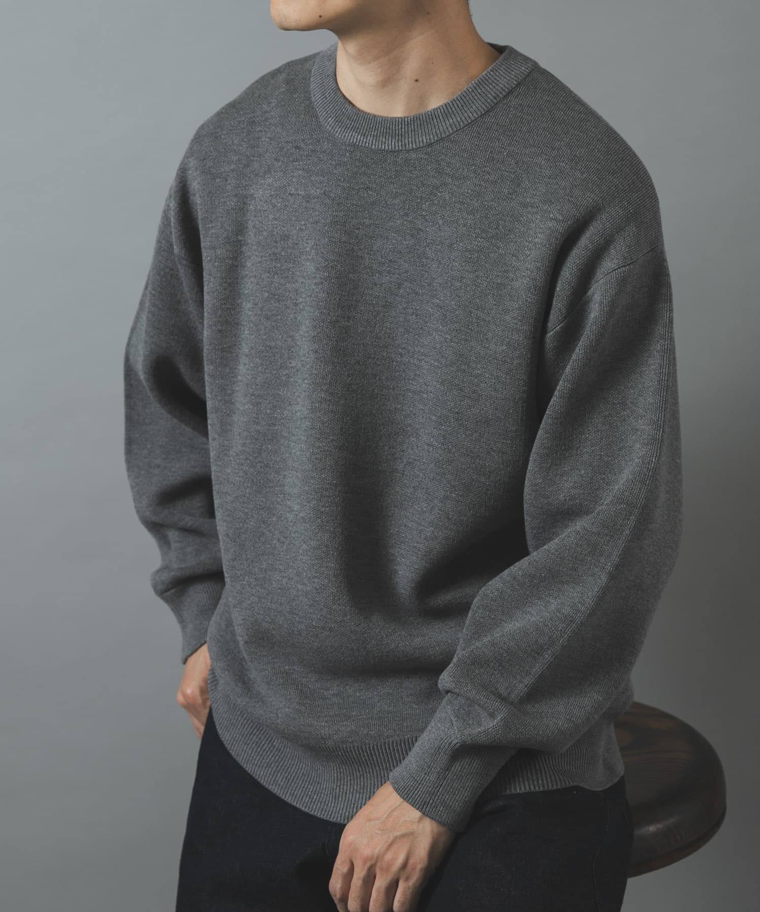 TOP GRAY