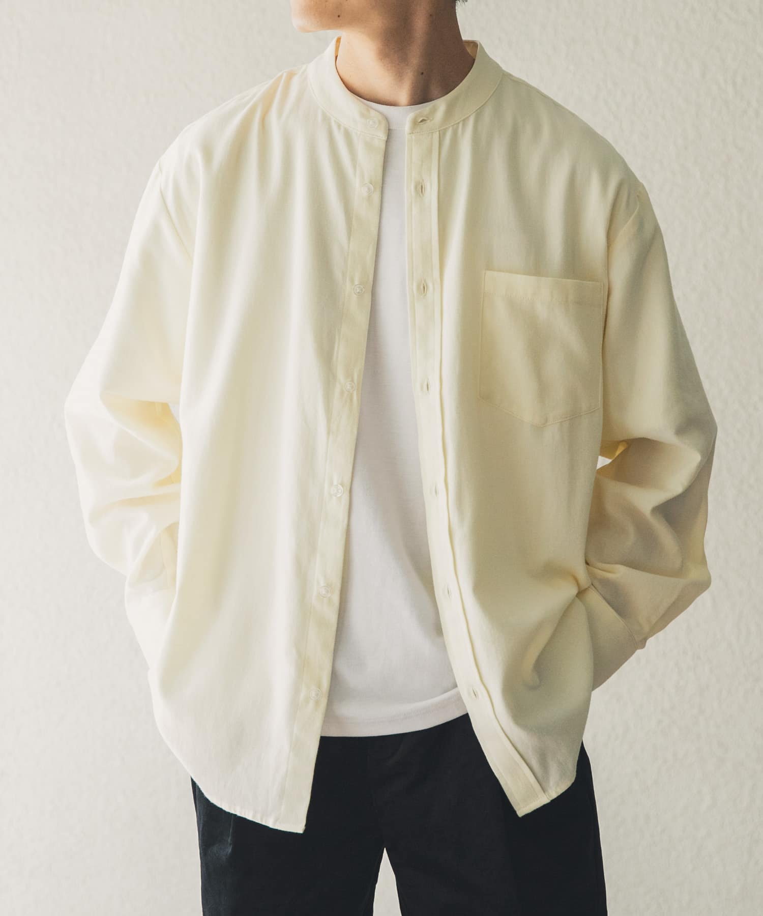 OFF WHITE