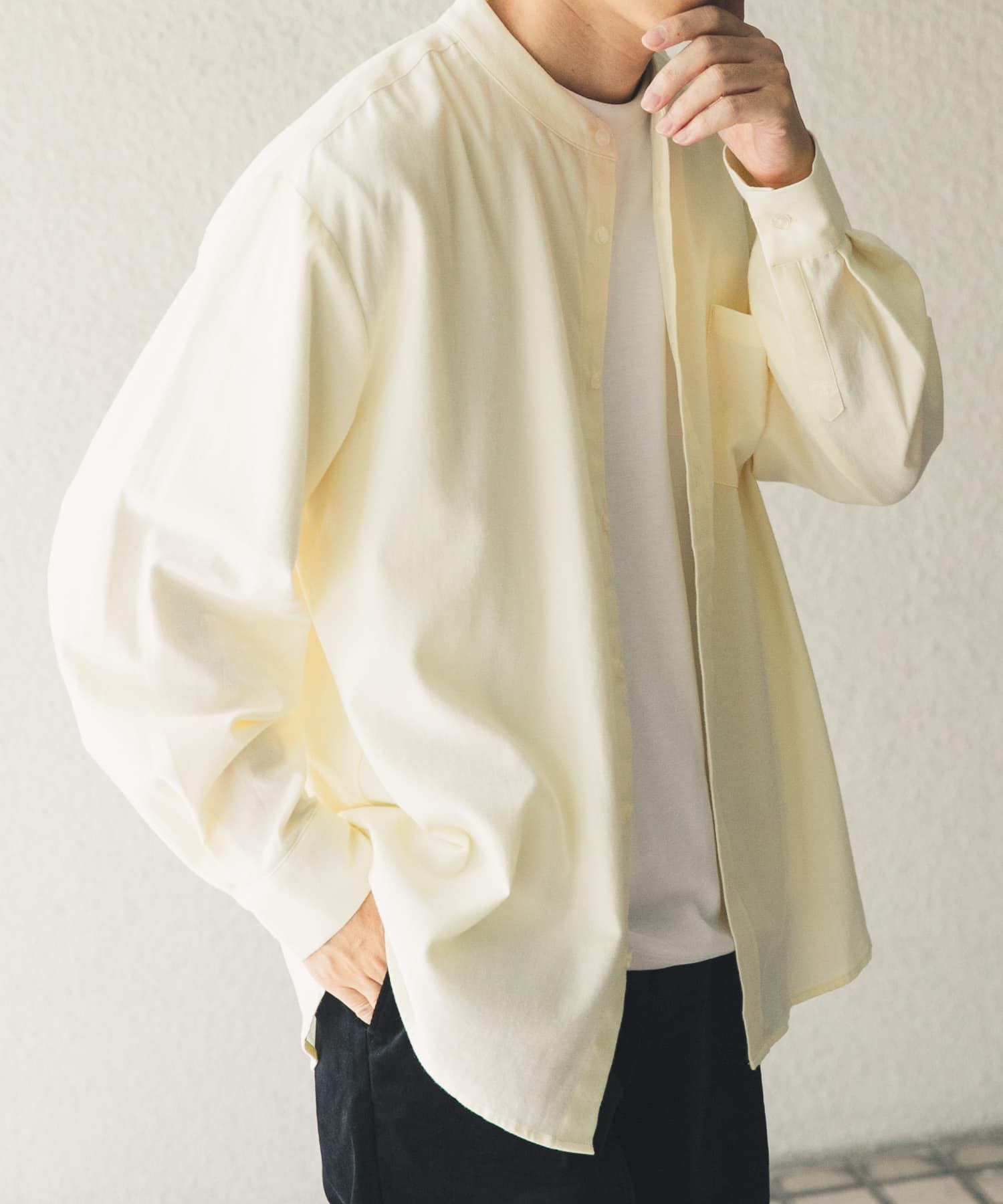 OFF WHITE
