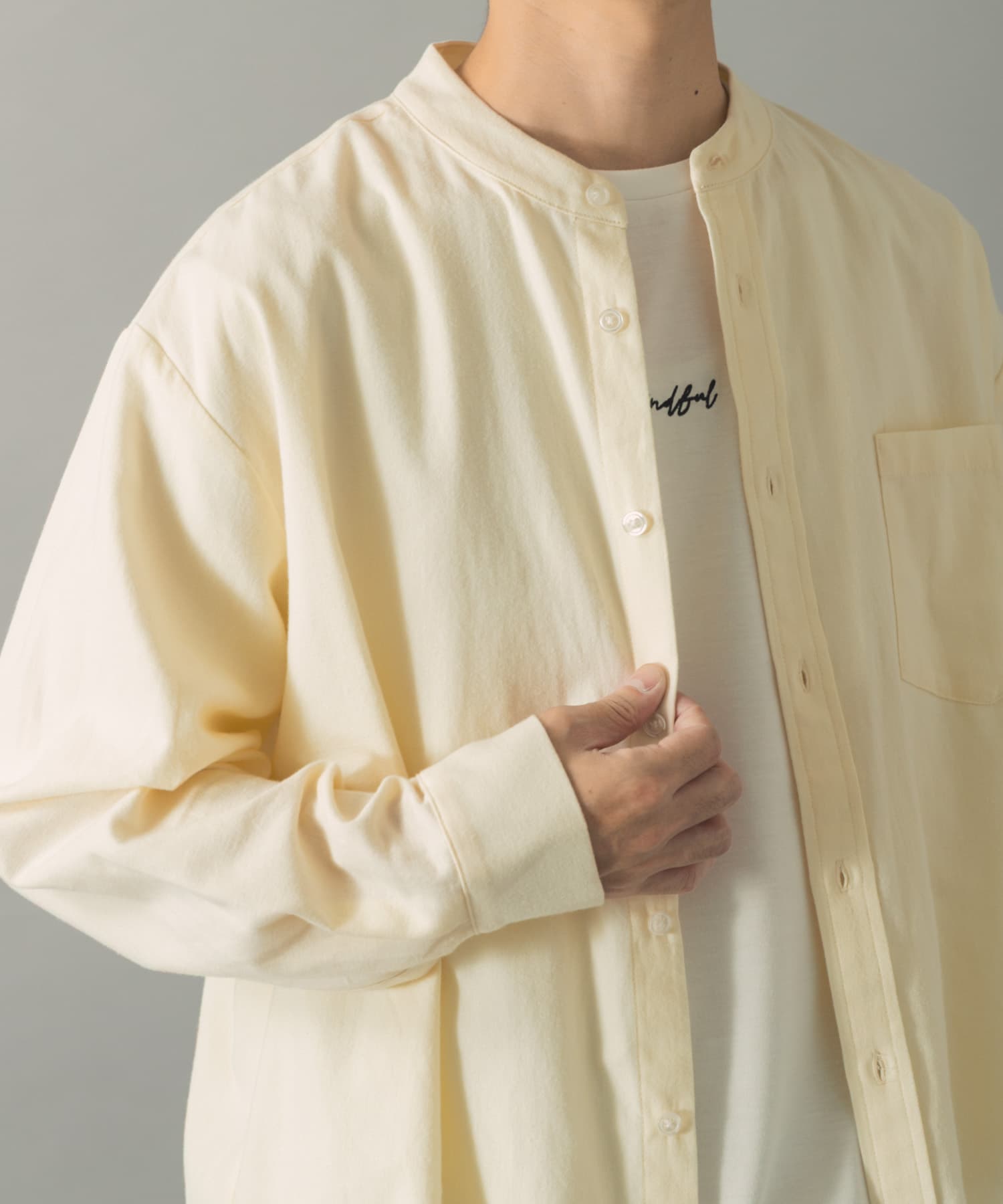 OFF WHITE