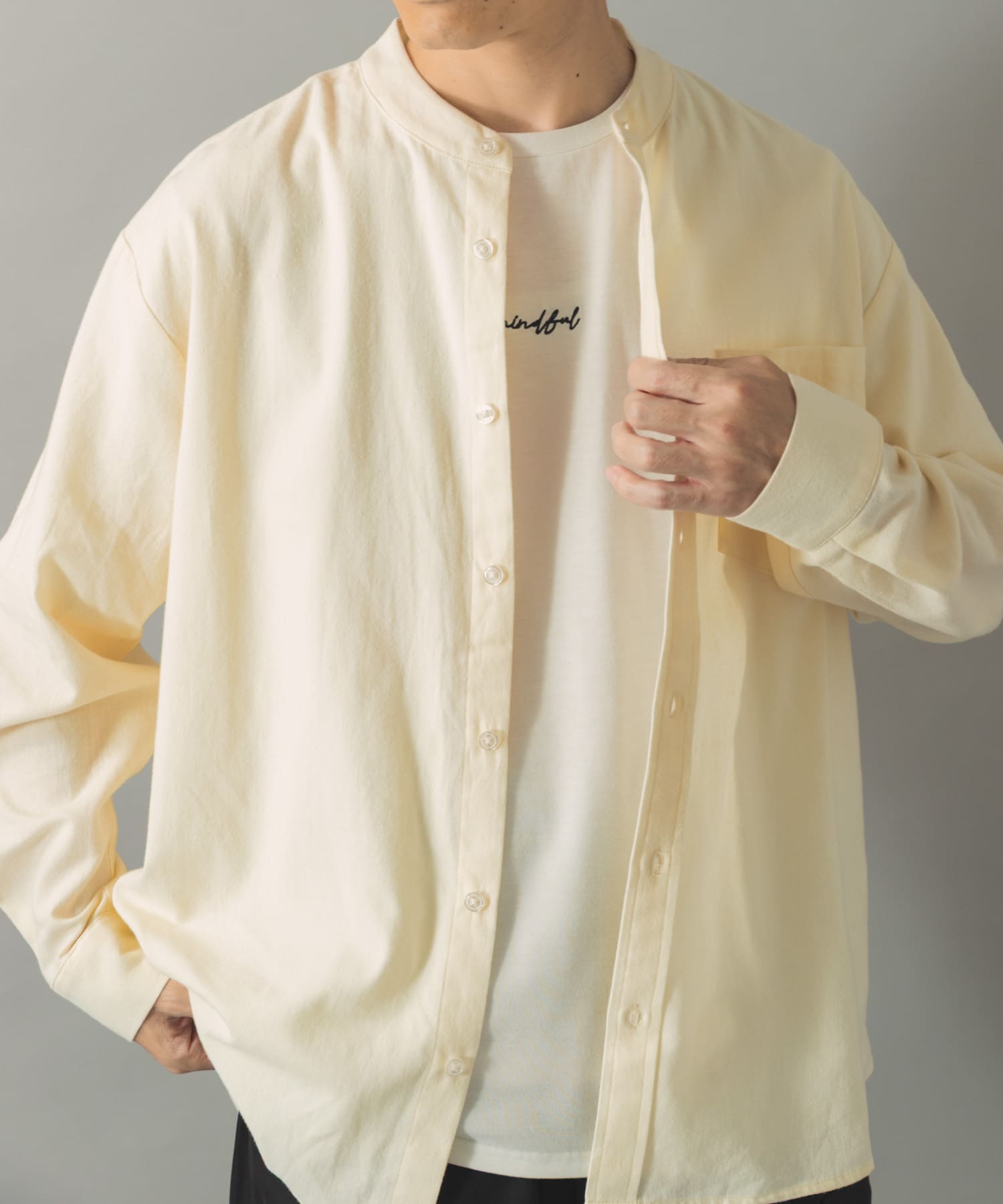 OFF WHITE
