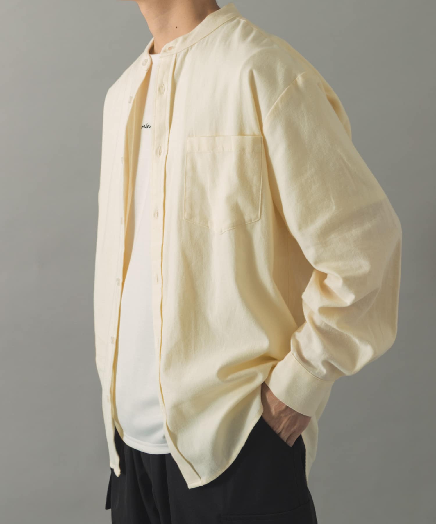 OFF WHITE