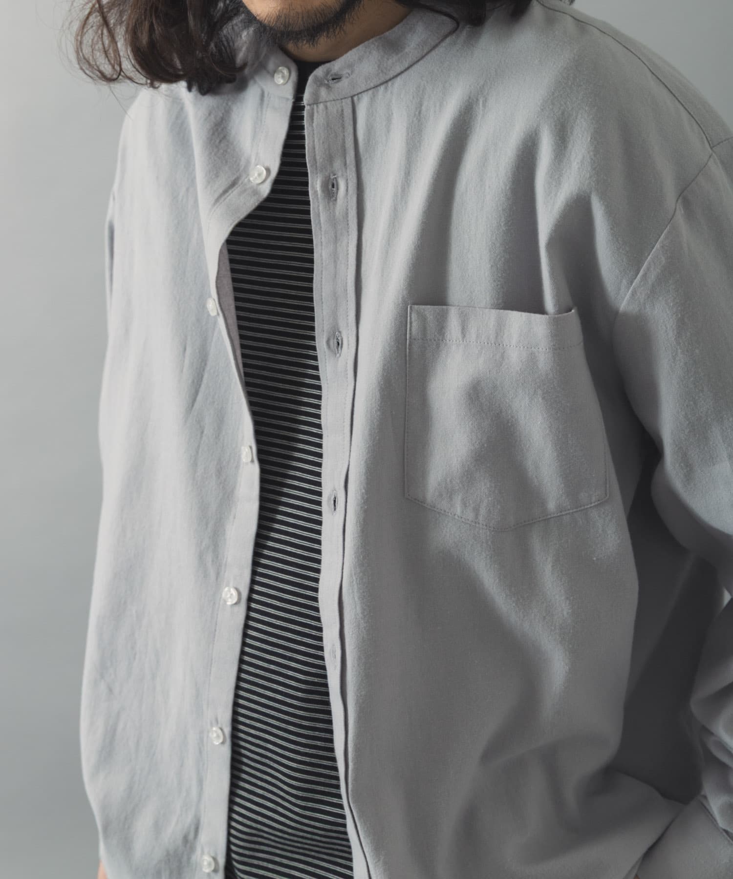 GRAY