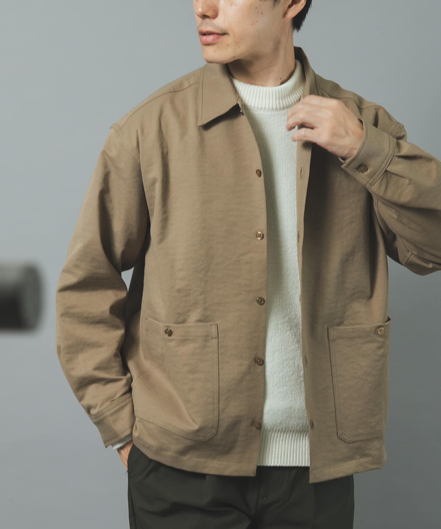 BEIGE