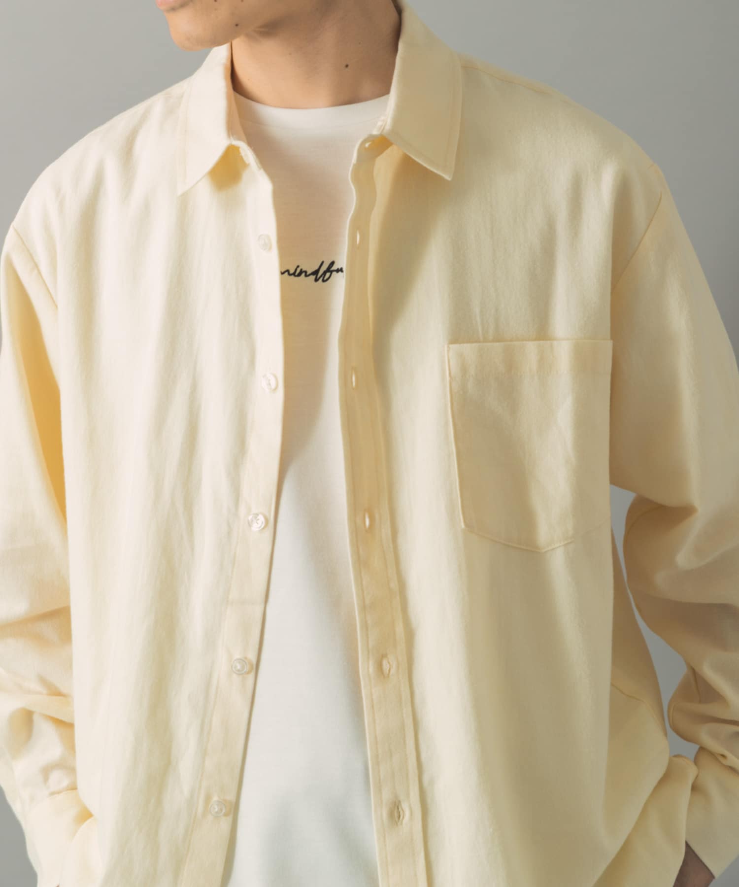 OFF WHITE