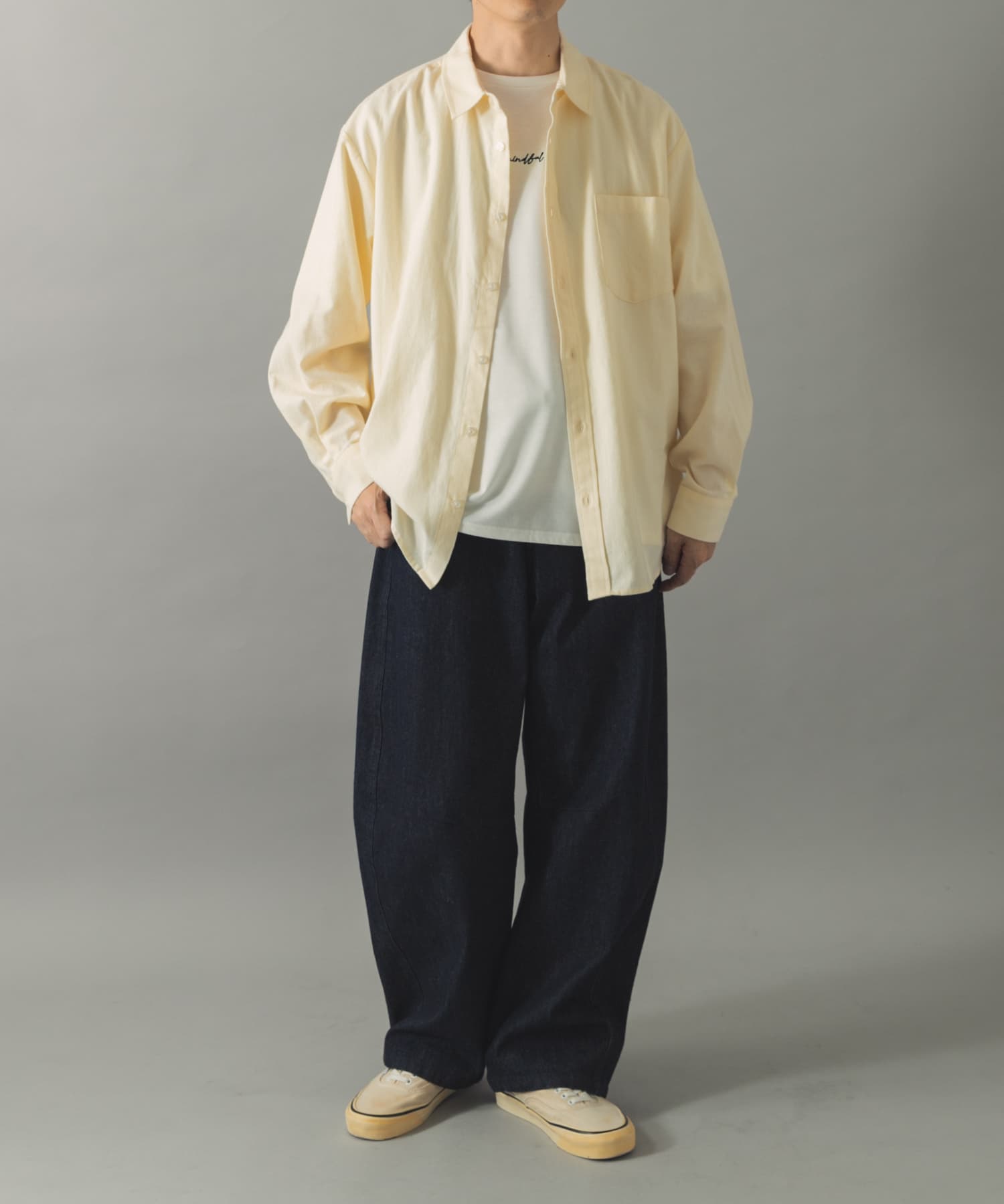 OFF WHITE