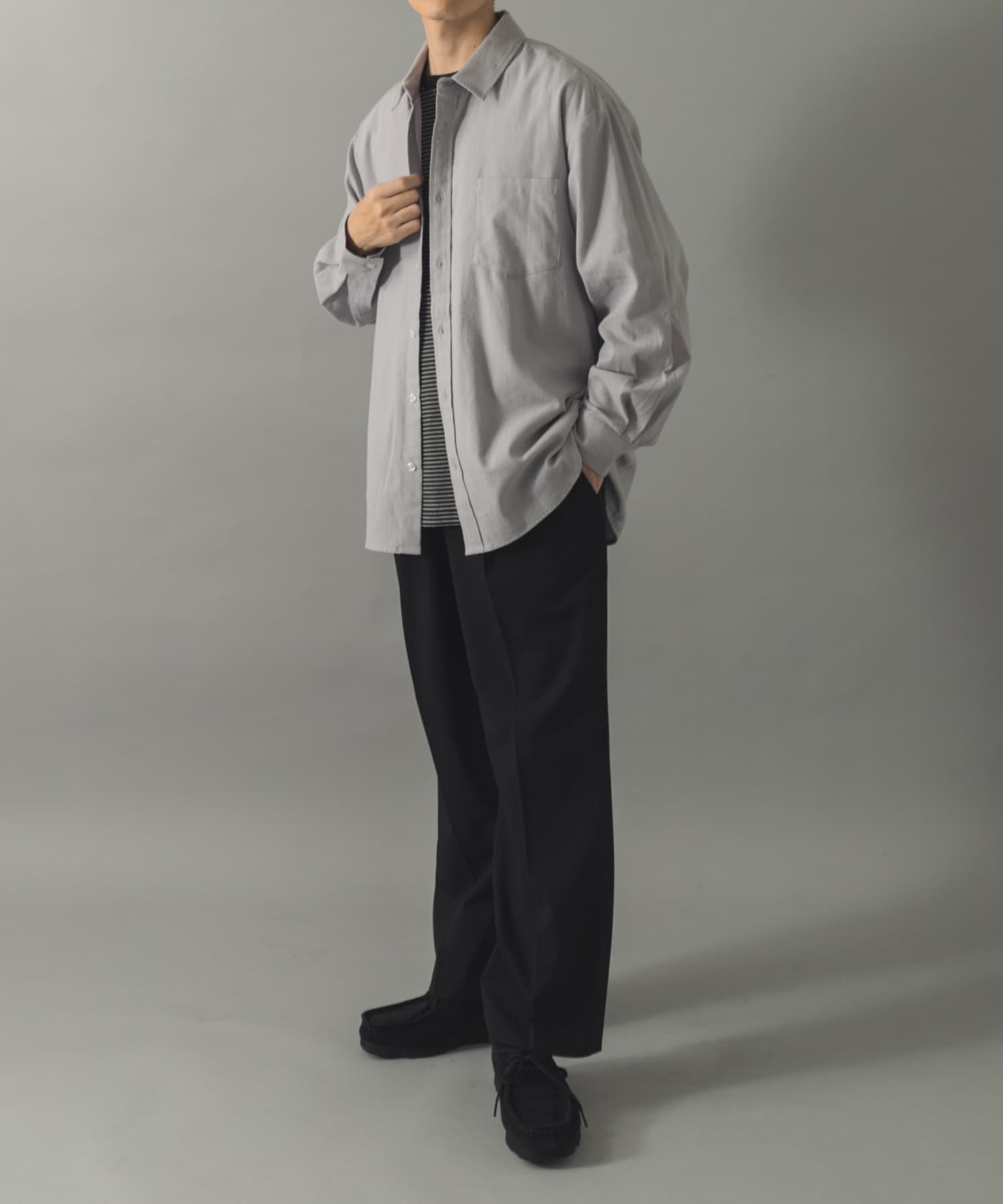 GRAY