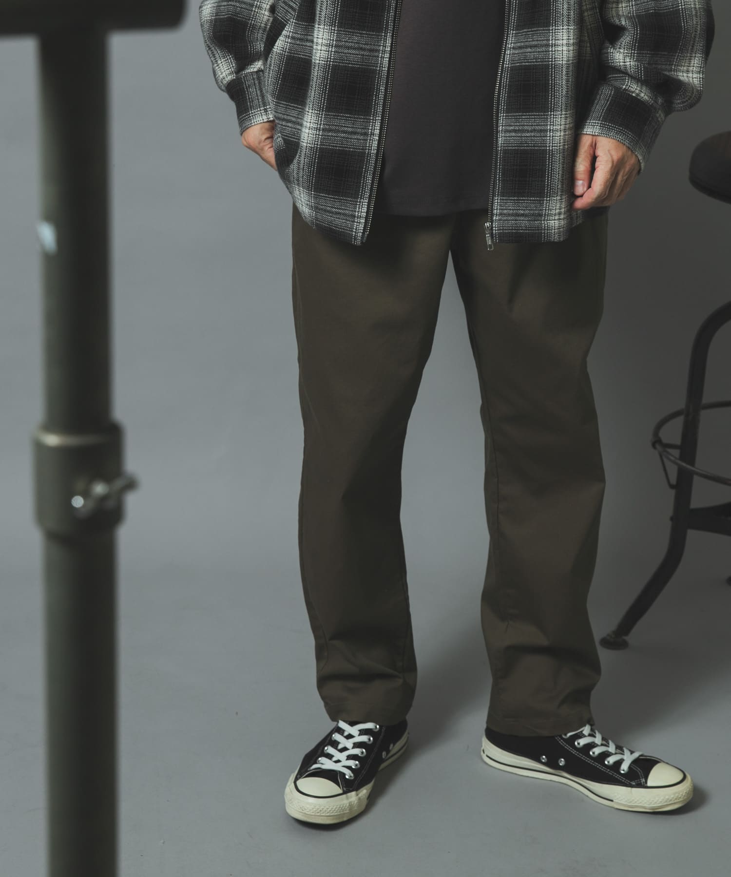 KHAKI