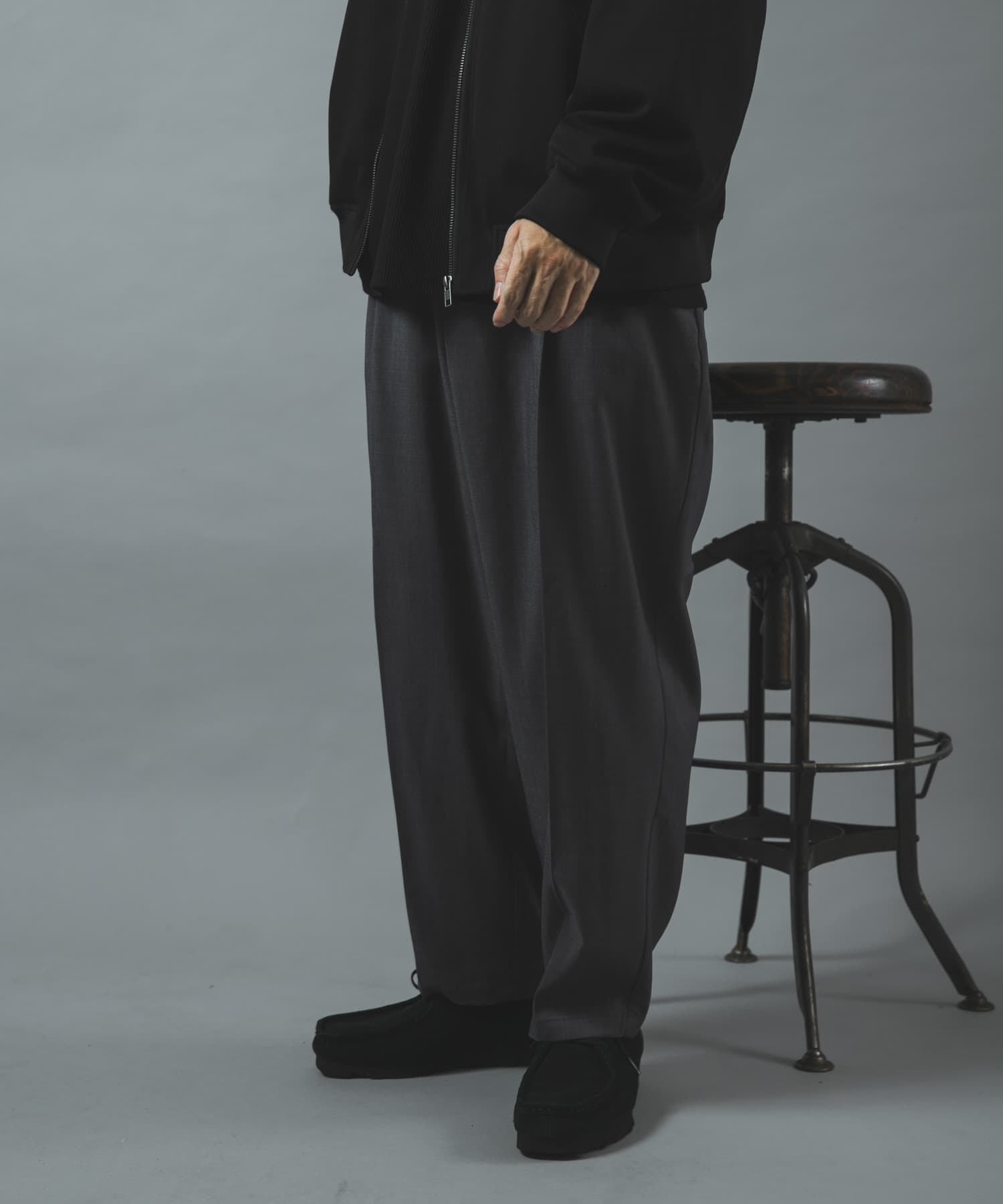 D.GRAY