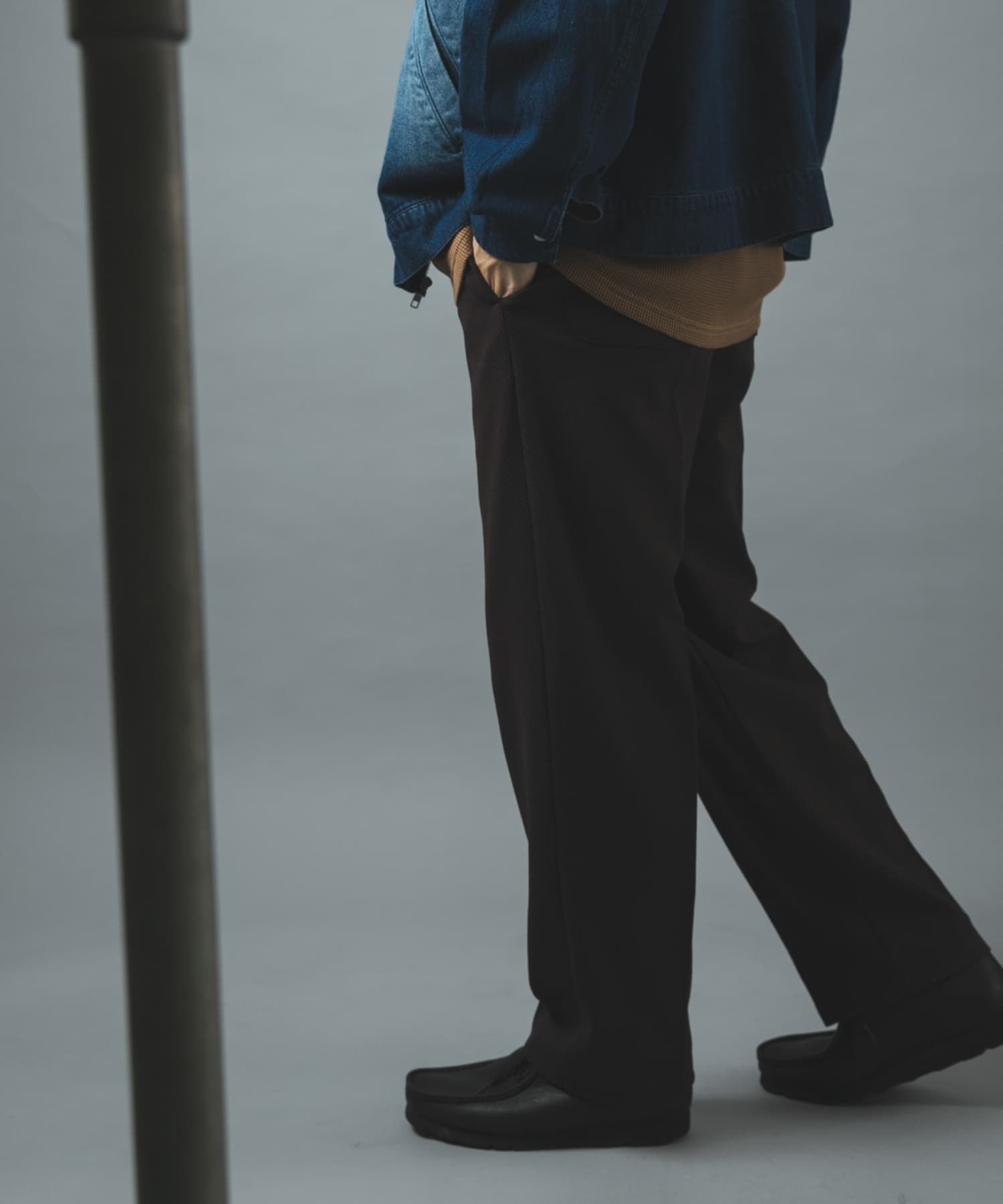ワンタックカルゼストレートパンツ