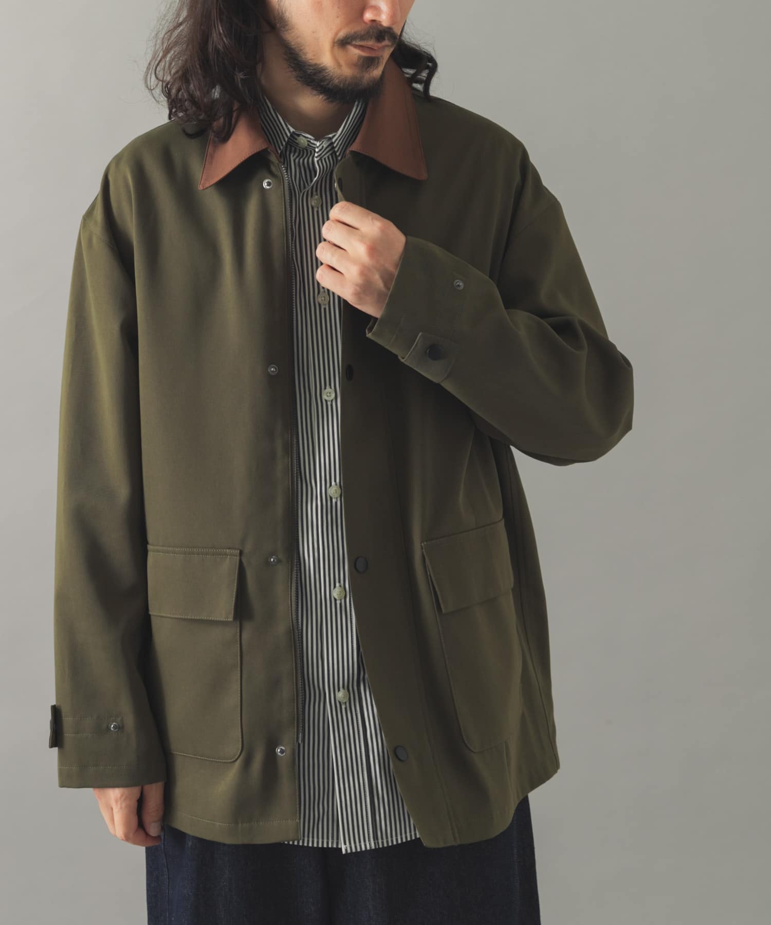 KHAKI