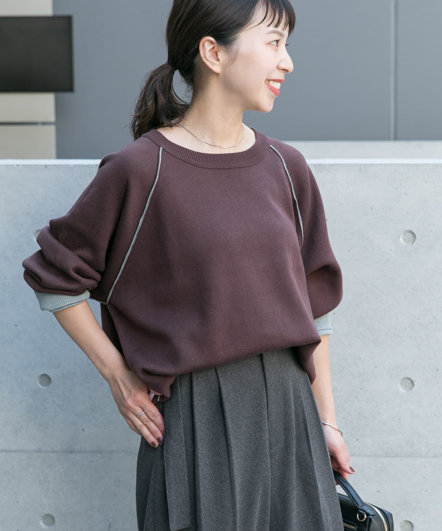 『洗濯可』ラグランスリーブリバーシブルニット