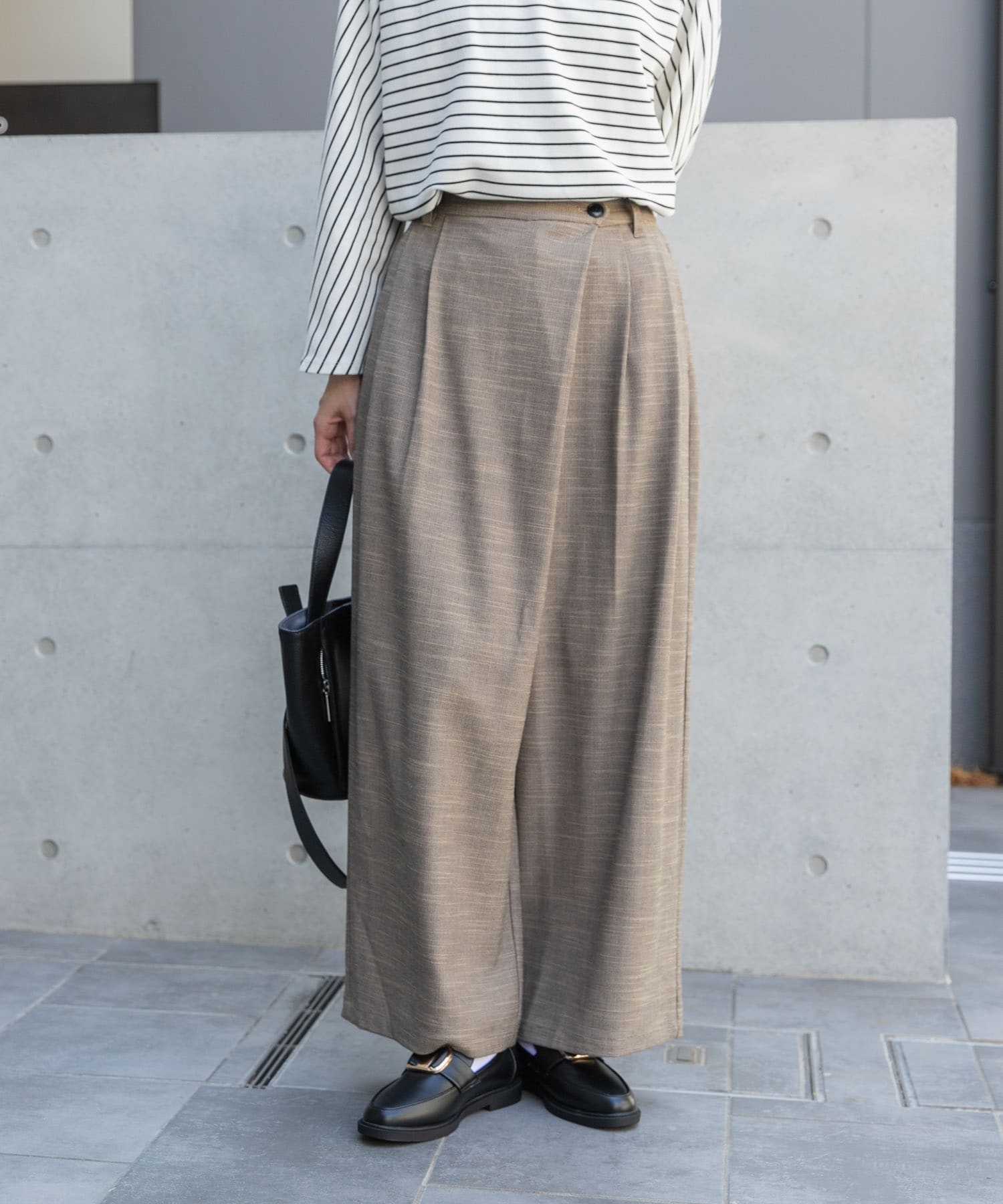 ラップワイドパンツ