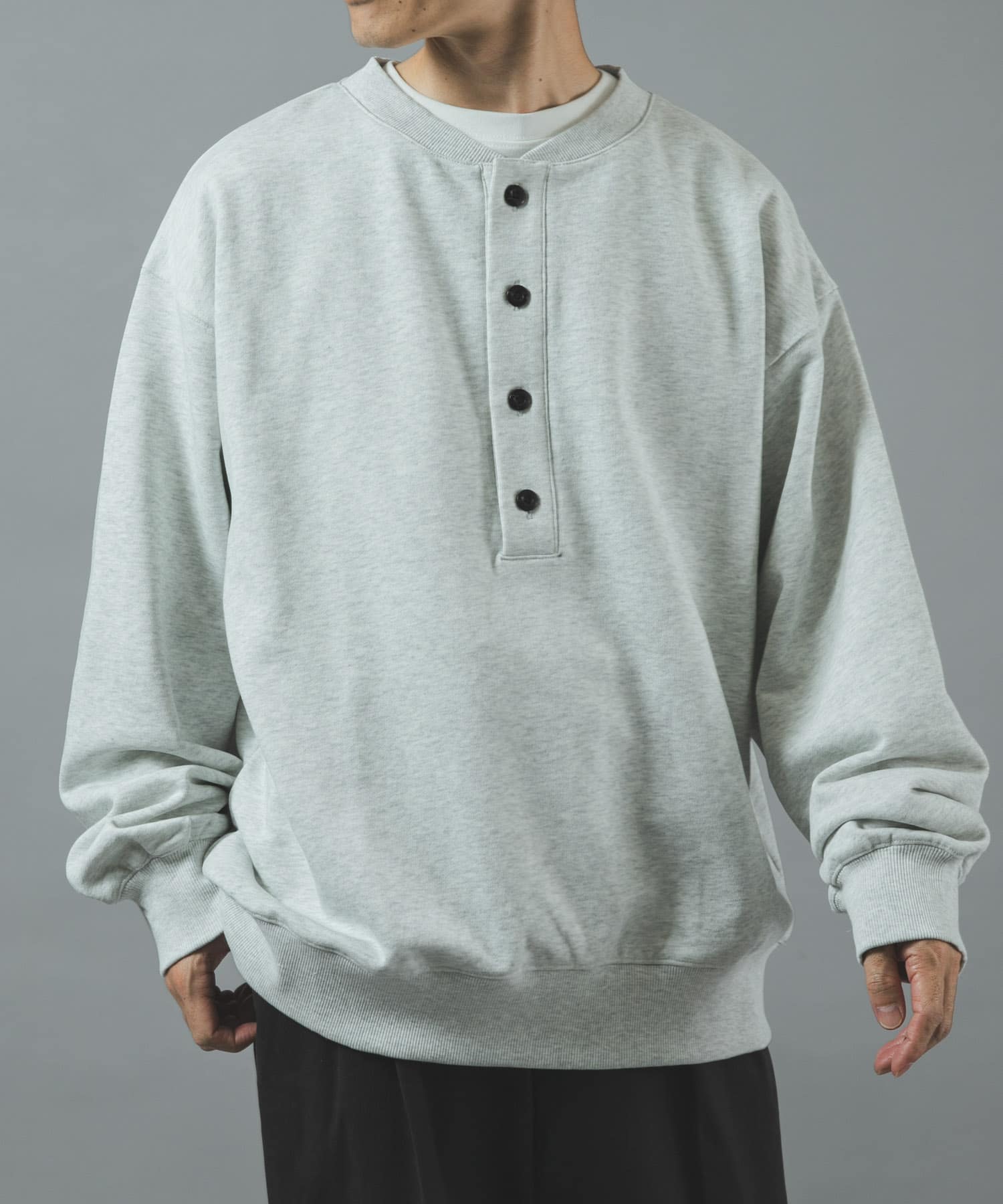 ASH GRAY