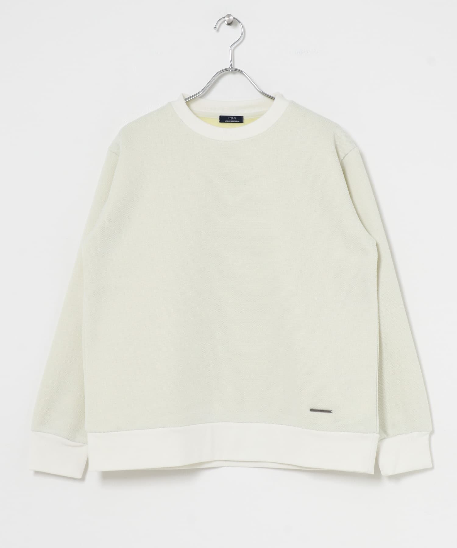 OFF WHITE