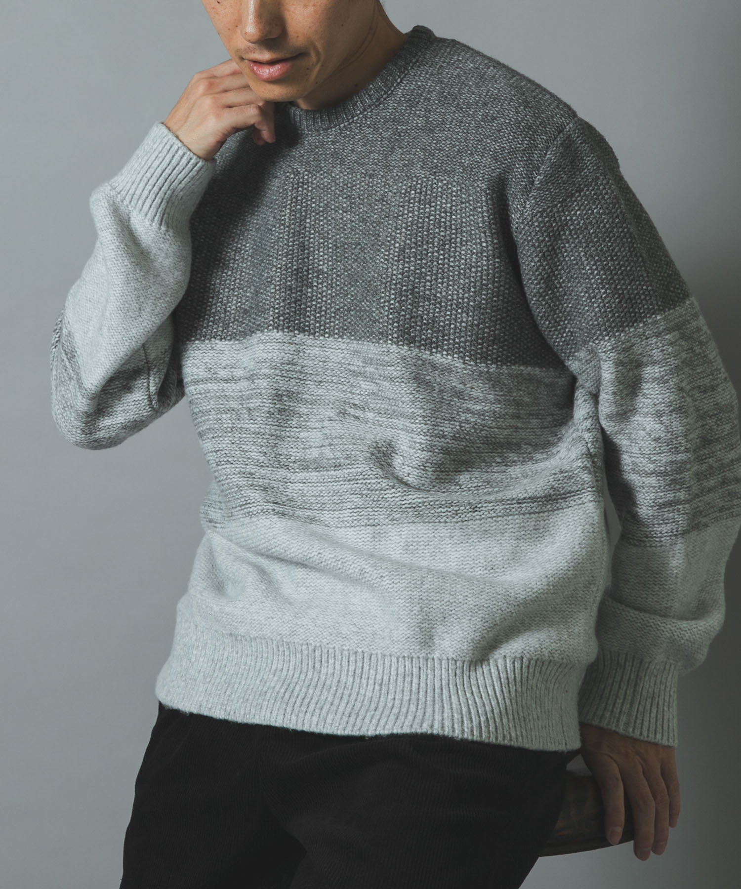 GRAY