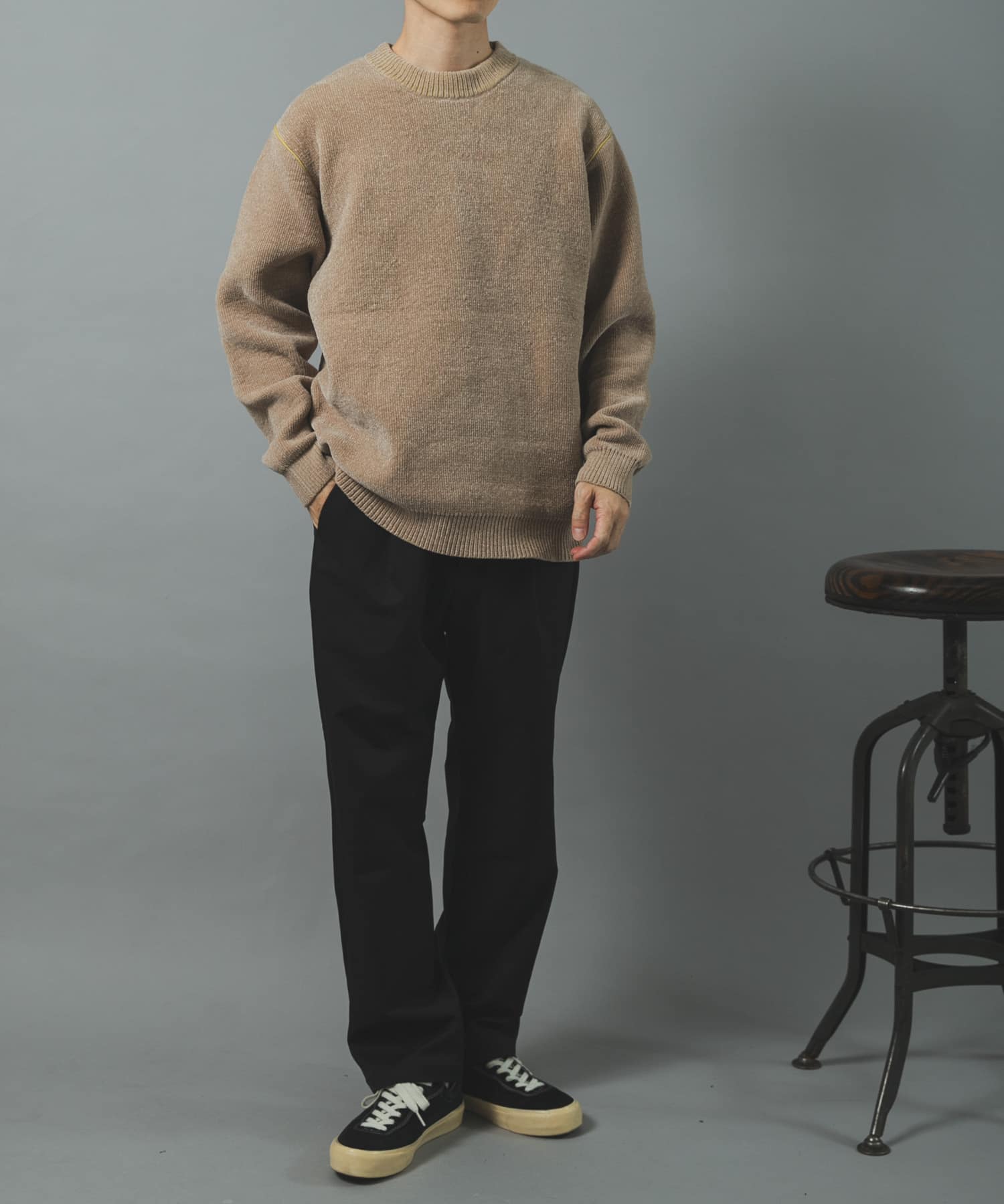 BEIGE