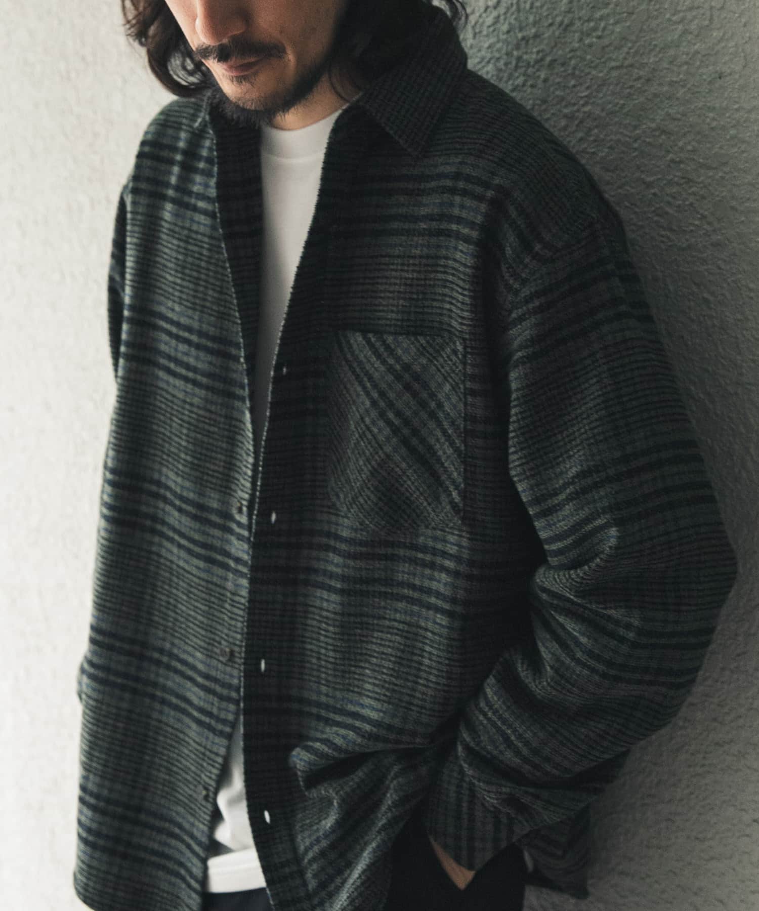 DARK GREEN