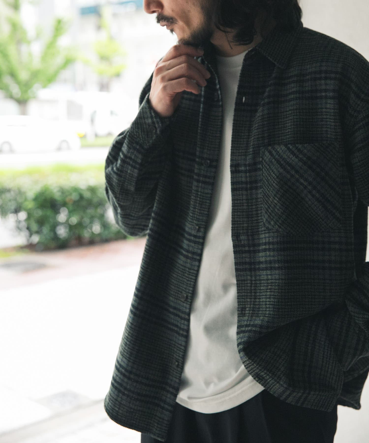 DARK GREEN